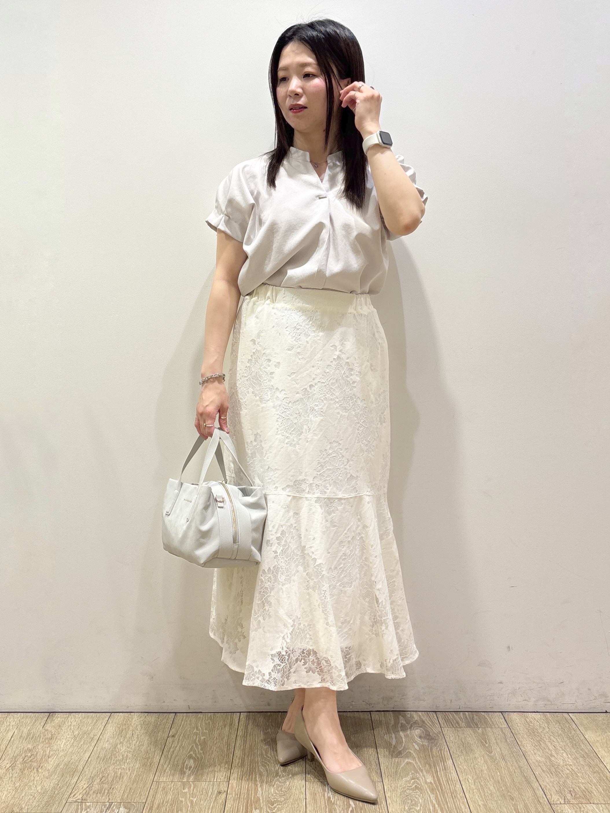 mameさんの「index｜【接触冷感／吸水速乾】タックスキッパーブラウス《防シワ／イージーアイロン／洗濯機OK／9col》」を使ったコーディネート