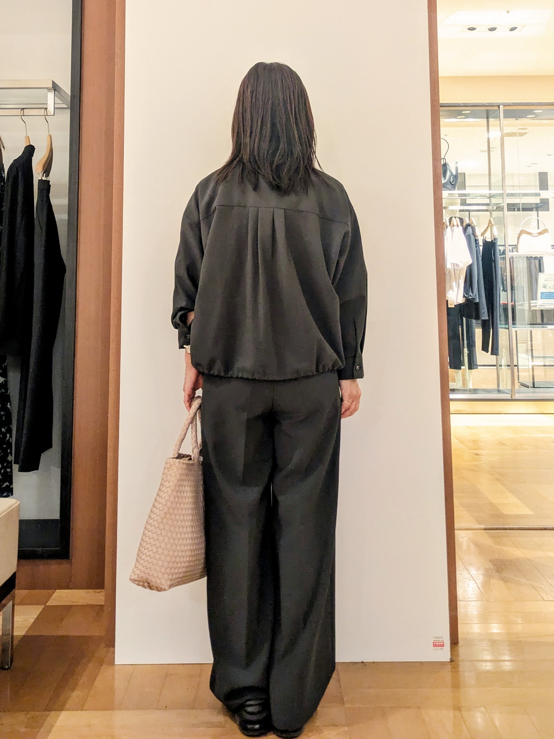 laverさんの「UNTITLED｜【セットアップ可/UVカット/接触冷感】エアリークールドロストシャツ」を使ったコーディネート