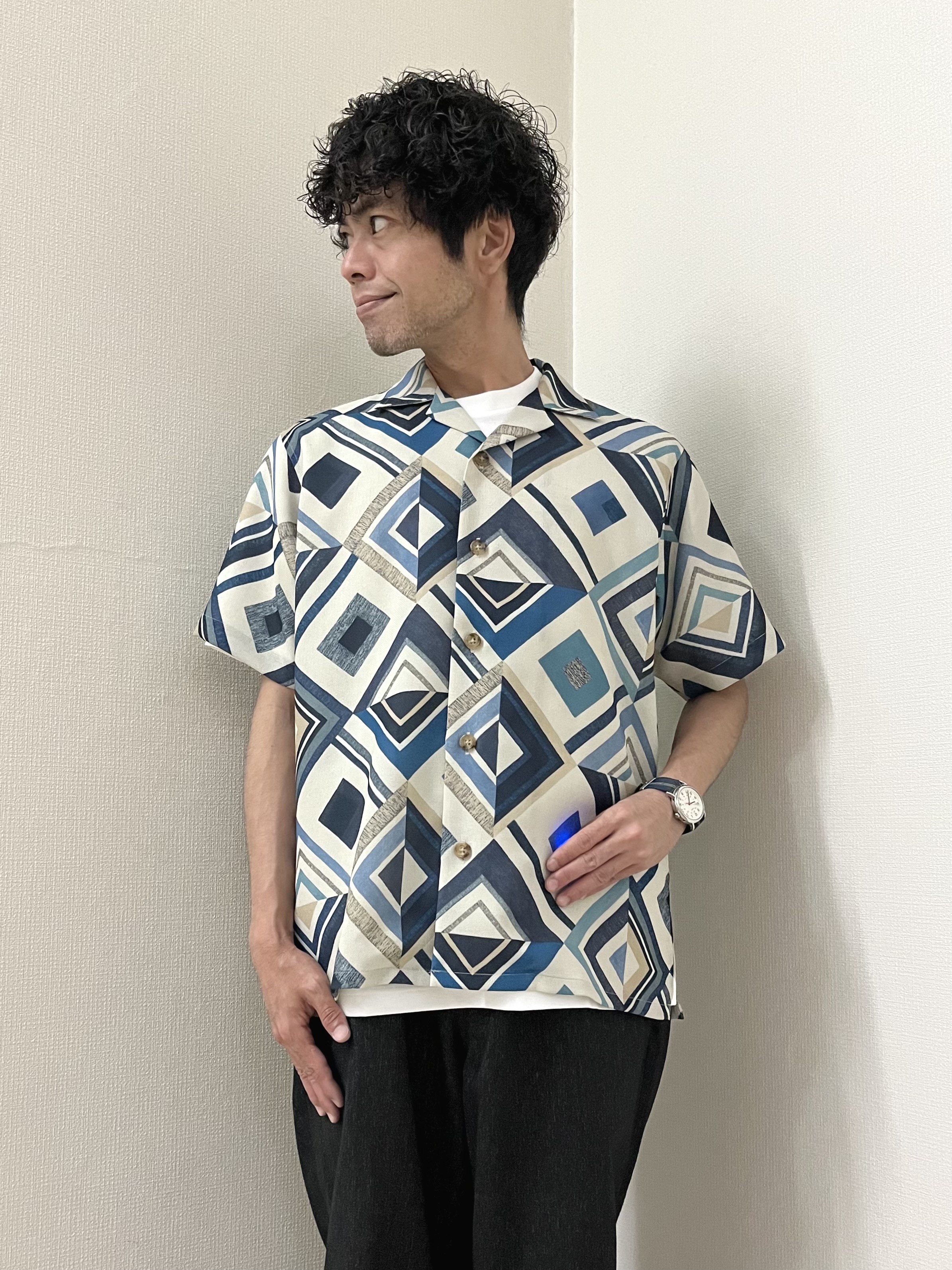URAさんの「TAKEO KIKUCHI｜【吸汗速乾】タイル柄プリント 半袖シャツ」を使ったコーディネート