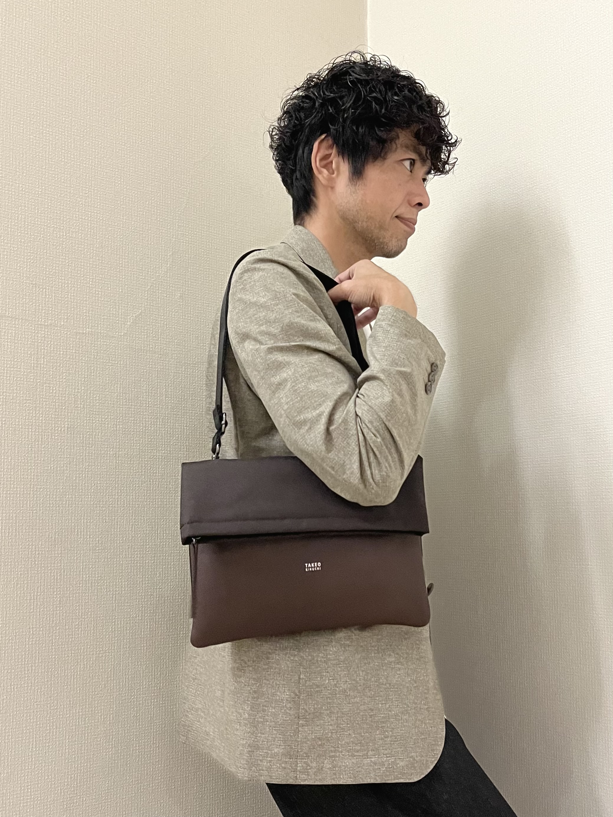 URAさんの「TAKEO KIKUCHI｜【抗菌防臭】COOL DOTS（R）ドビープリント ジャケット」を使ったコーディネート