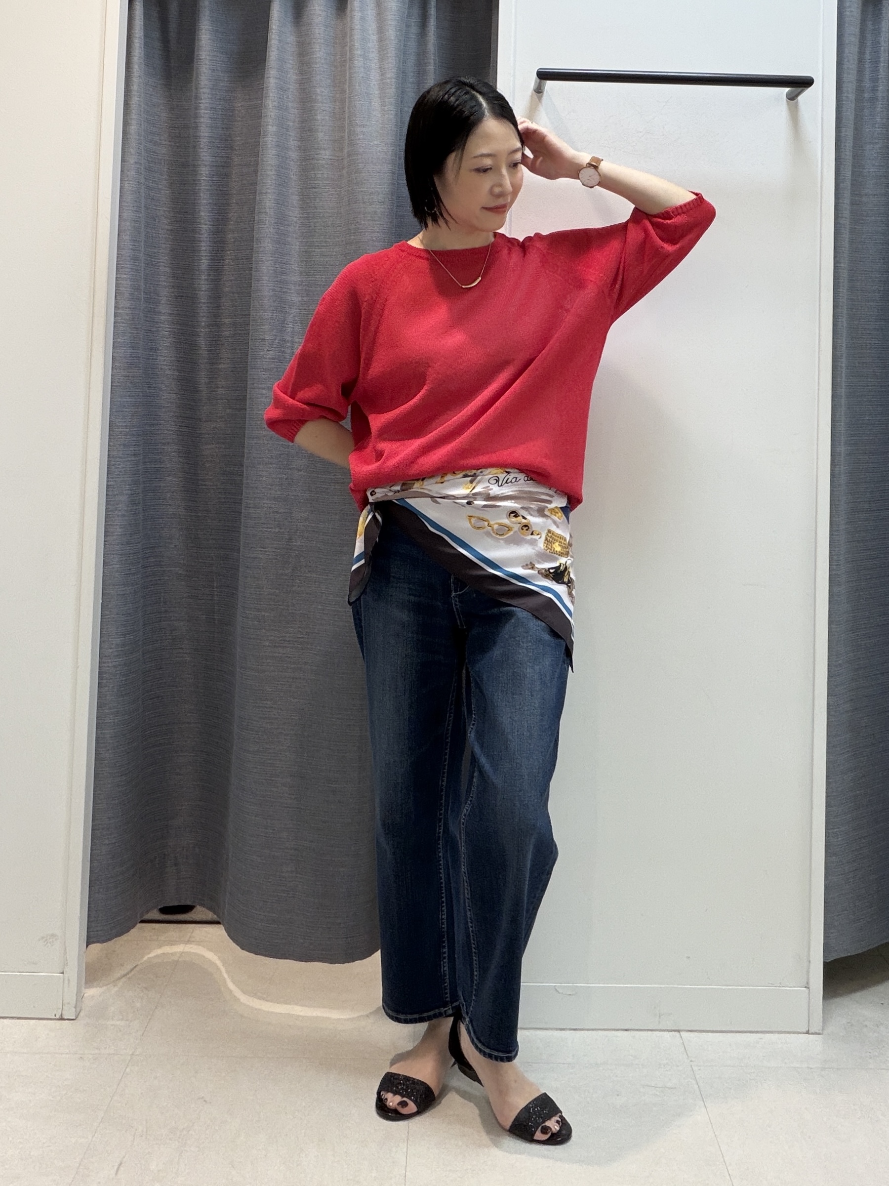 shihoさんの「INDIVI｜【洗える/ゆったり】クルーネックドライニット」を使ったコーディネート