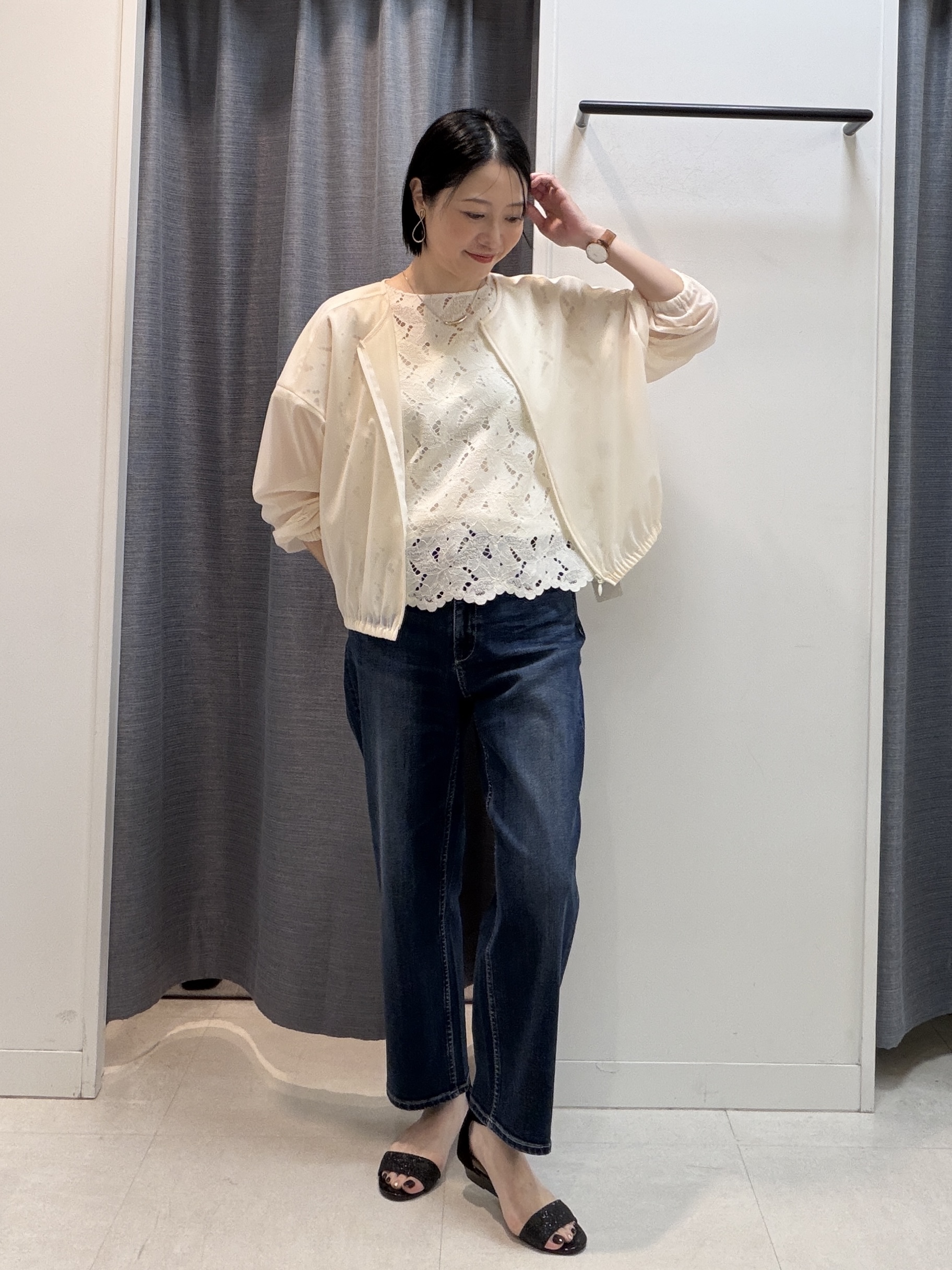 shihoさんの「INDIVI｜トリコットシアーブラウス」を使ったコーディネート