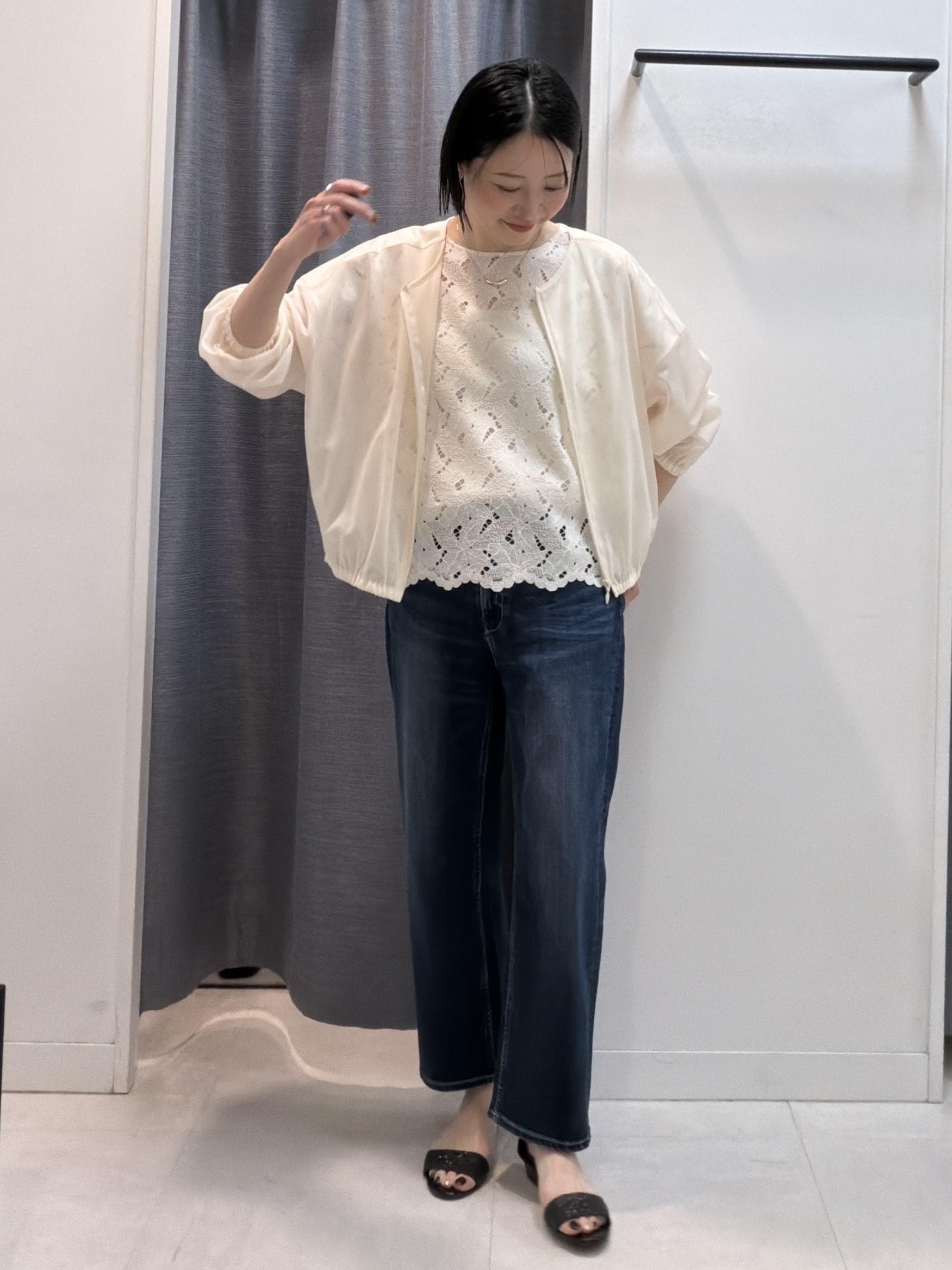 shihoさんの「INDIVI｜トリコットシアーブラウス」を使ったコーディネート