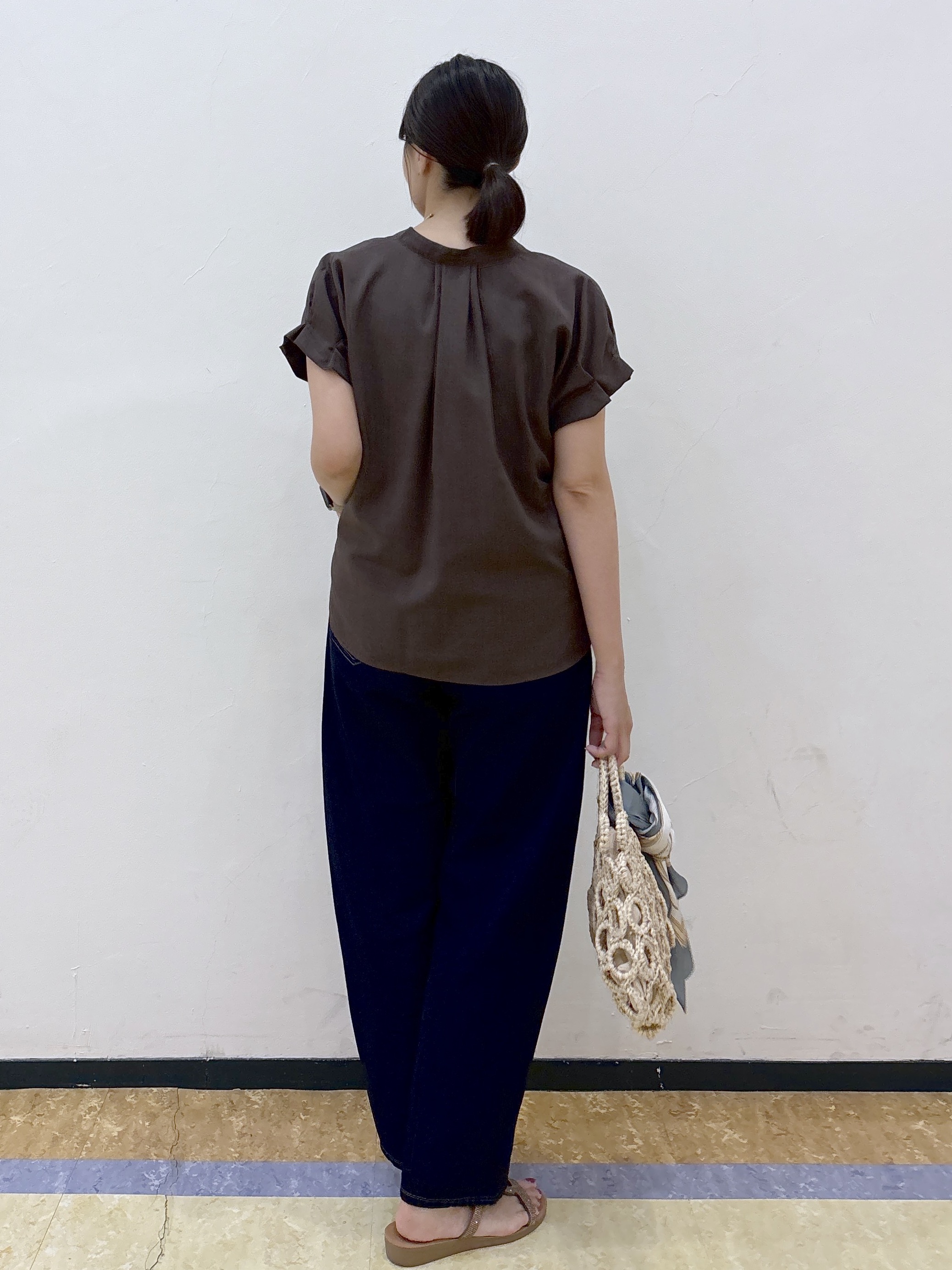 akariさんの「index｜【接触冷感／吸水速乾】タックスキッパーブラウス《防シワ／イージーアイロン／洗濯機OK／9col》」を使ったコーディネート