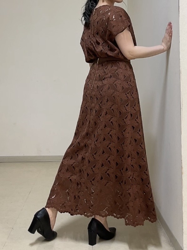 watanabeさんの「UNTITLED｜【セットアップ可/品のある透け感】リーフレースブラウス」を使ったコーディネート
