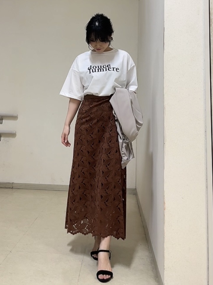 watanabeさんの「UNTITLED｜コットンロゴTシャツ」を使ったコーディネート