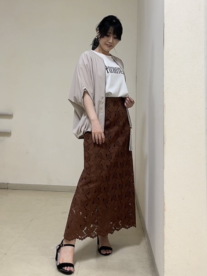 watanabeさんの「UNTITLED｜コットンロゴTシャツ」を使ったコーディネート