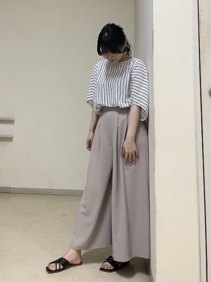 watanabeさんの「UNTITLED｜【UVケア／接触冷感】ジョーゼットドルマンブラウス」を使ったコーディネート
