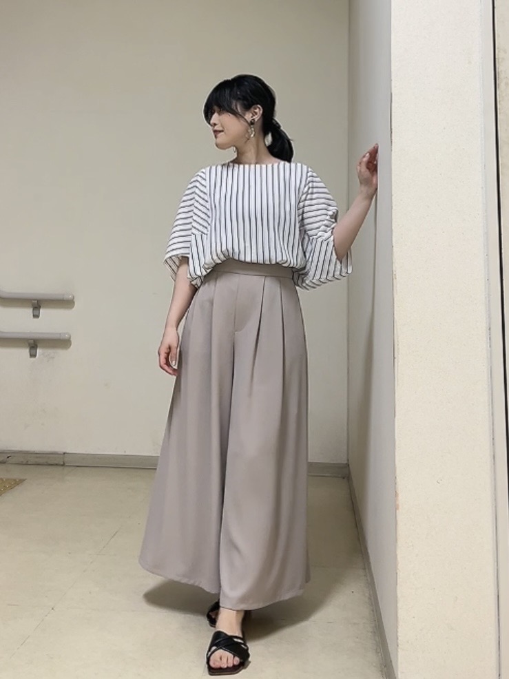 watanabeさんの「UNTITLED｜【UVケア／接触冷感】ジョーゼットドルマンブラウス」を使ったコーディネート