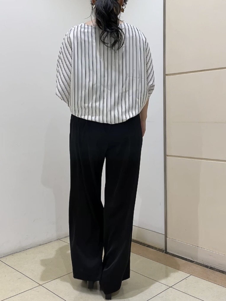 watanabeさんの「UNTITLED｜【UVケア／接触冷感】ジョーゼットドルマンブラウス」を使ったコーディネート