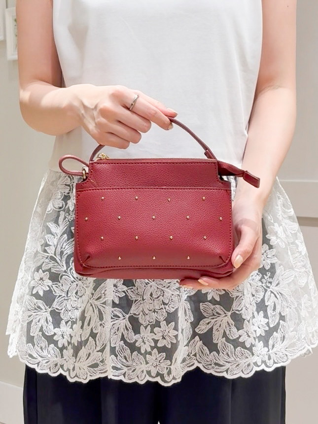 Mayuさんの「grove｜【体型カバー】刺繍チュールレースドッキングカットソー」を使ったコーディネート