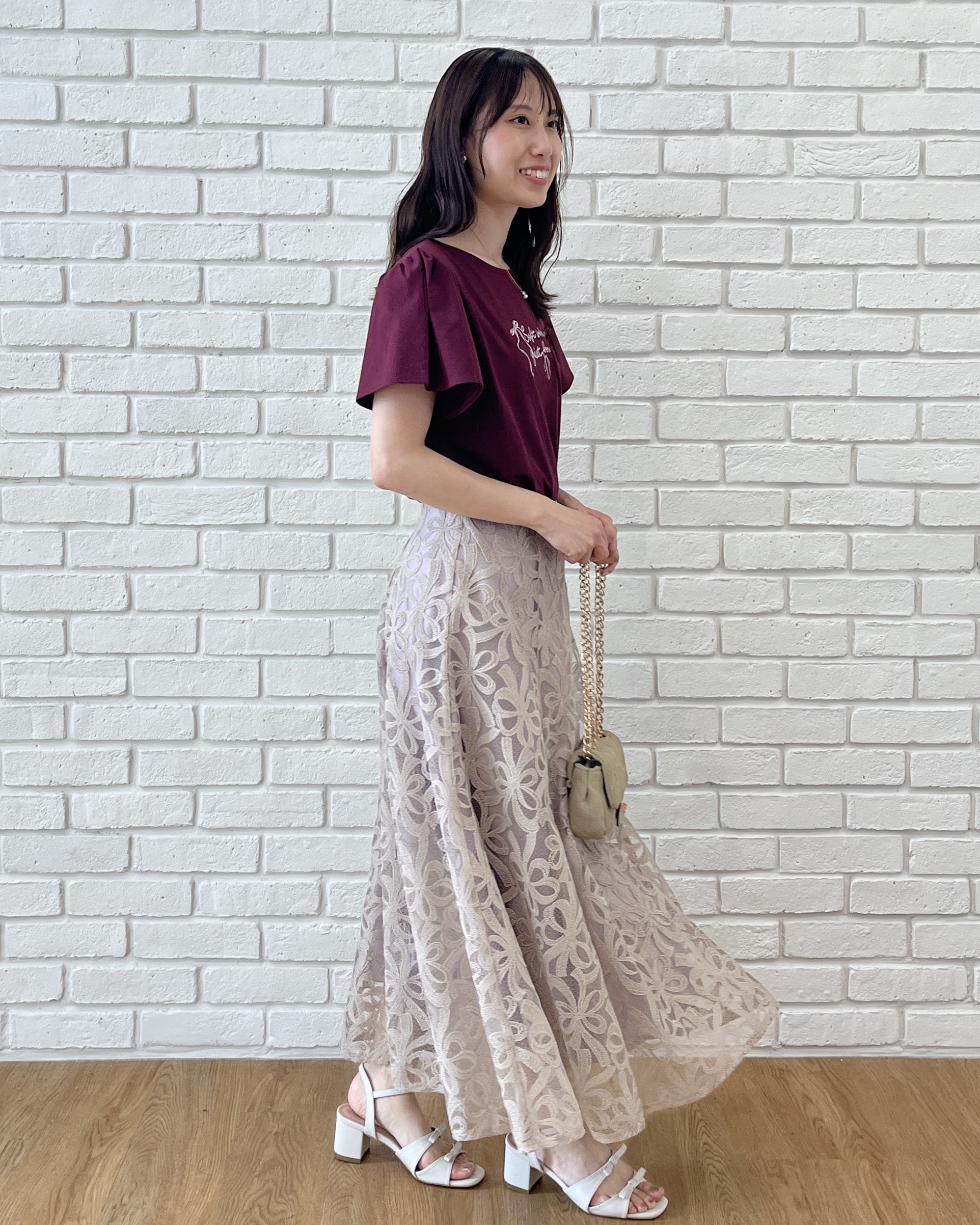 はばさんの「Couture brooch｜リボンロゴTシャツ」を使ったコーディネート