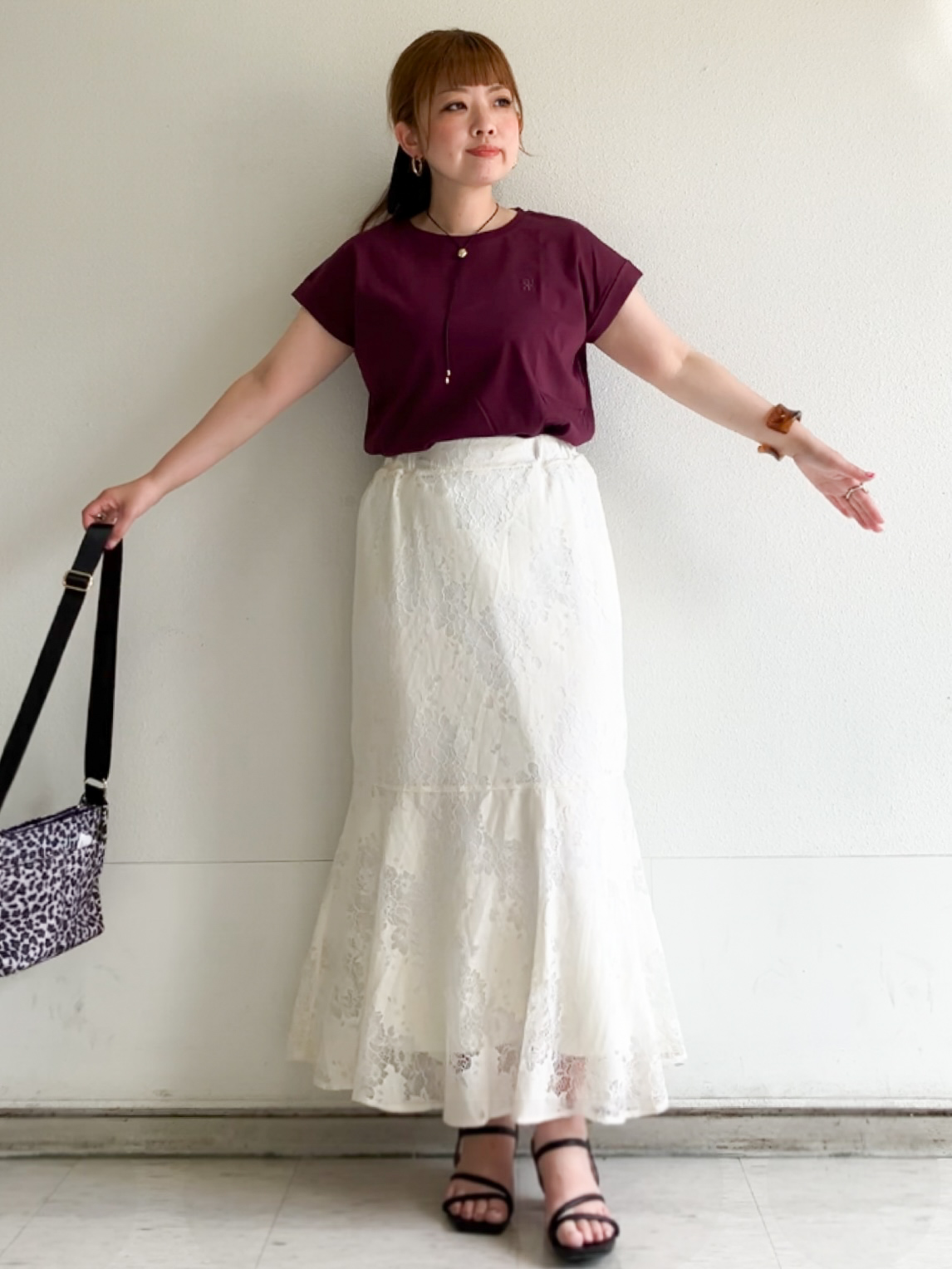 MIPPOさんの「index｜【接触冷感／UV】ワンポイント刺繍Tシャツ《7col／XS~3L／洗濯機OK》」を使ったコーディネート
