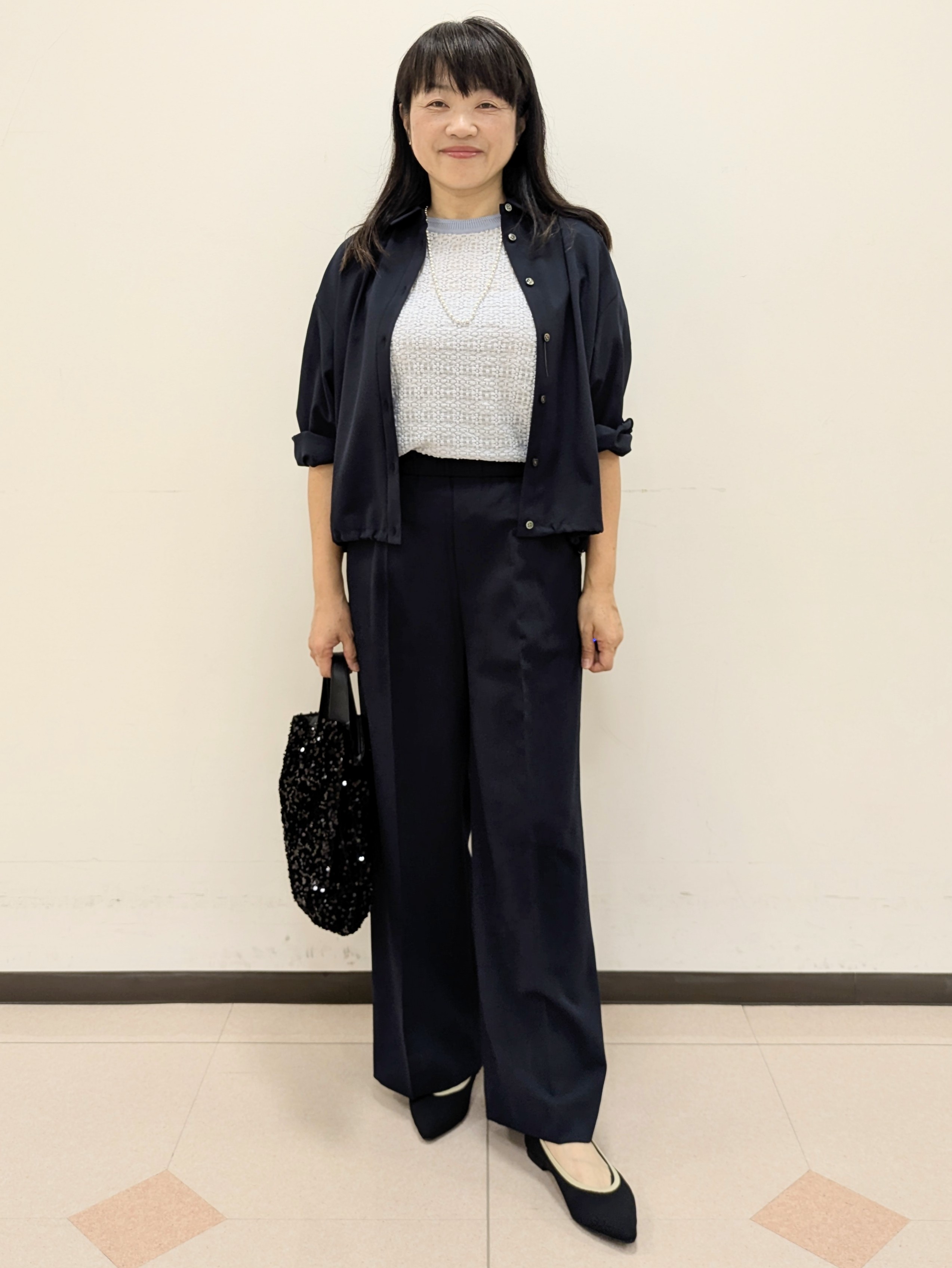 ともさんの「UNTITLED｜【セットアップ可/UVカット/接触冷感】エアリークールドロストシャツ」を使ったコーディネート