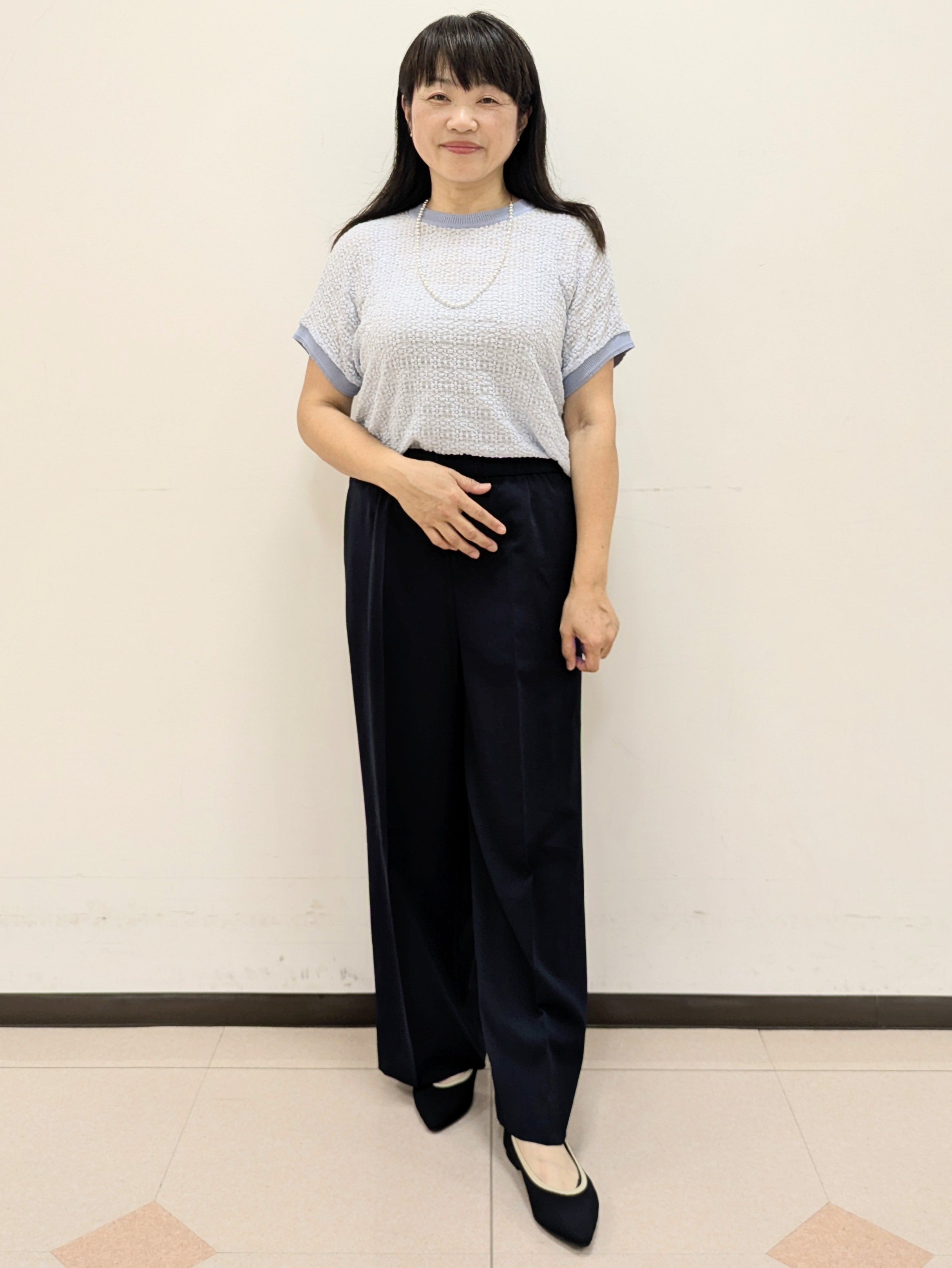 ともさんの「UNTITLED｜【セットアップ可/UVカット/接触冷感】エアリークールドロストシャツ」を使ったコーディネート