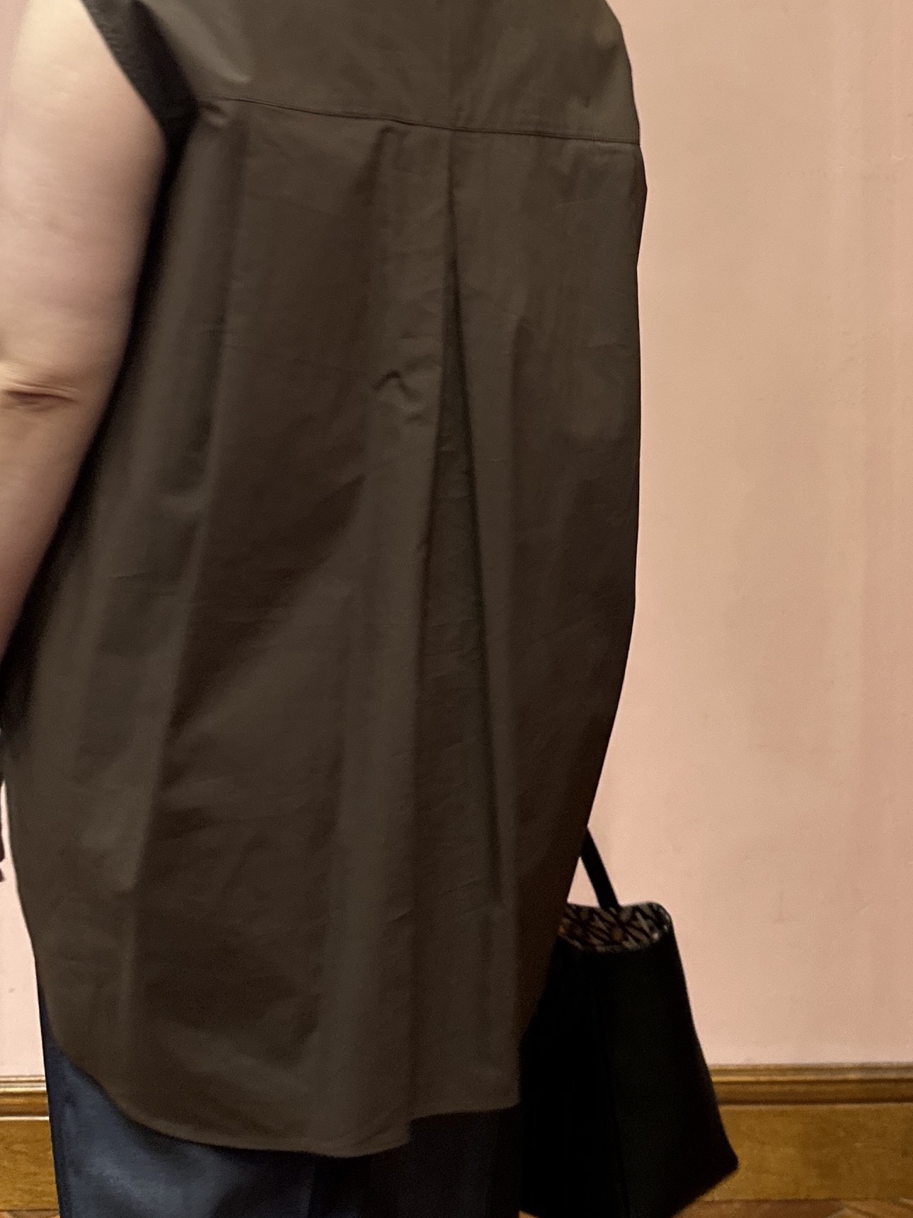 komatsuさんの「DRESSTERIOR｜フレンチスリーブ スキッパーブラウス」を使ったコーディネート