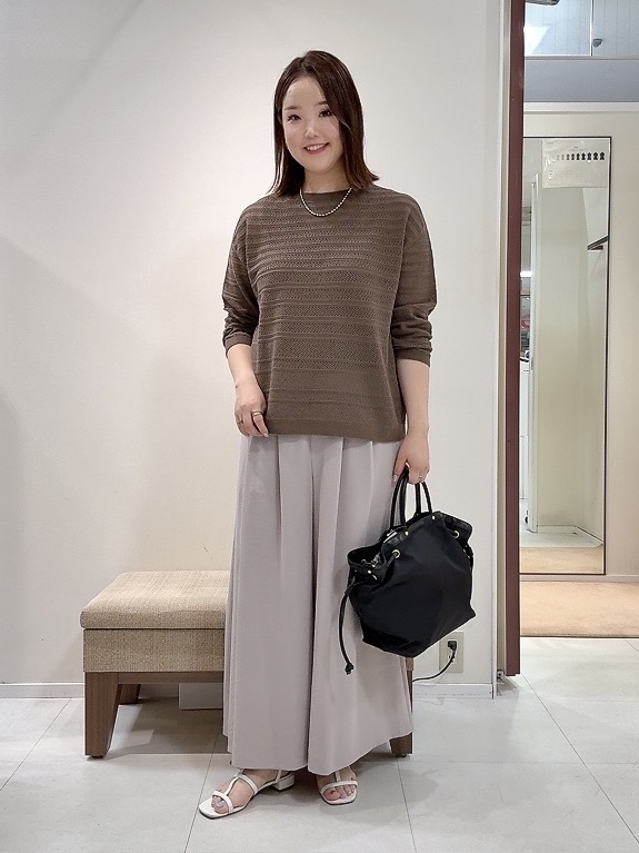 YUIさんの「UNTITLED｜メッシュ柄ボーダーニット」を使ったコーディネート