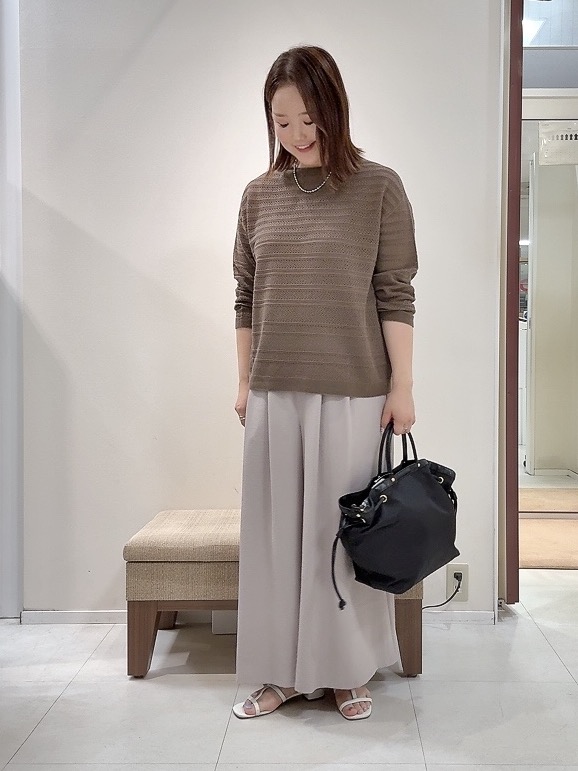 YUIさんの「UNTITLED｜メッシュ柄ボーダーニット」を使ったコーディネート