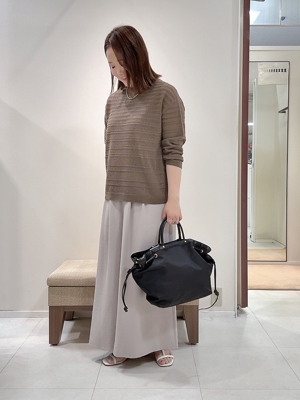YUIさんの「UNTITLED｜メッシュ柄ボーダーニット」を使ったコーディネート