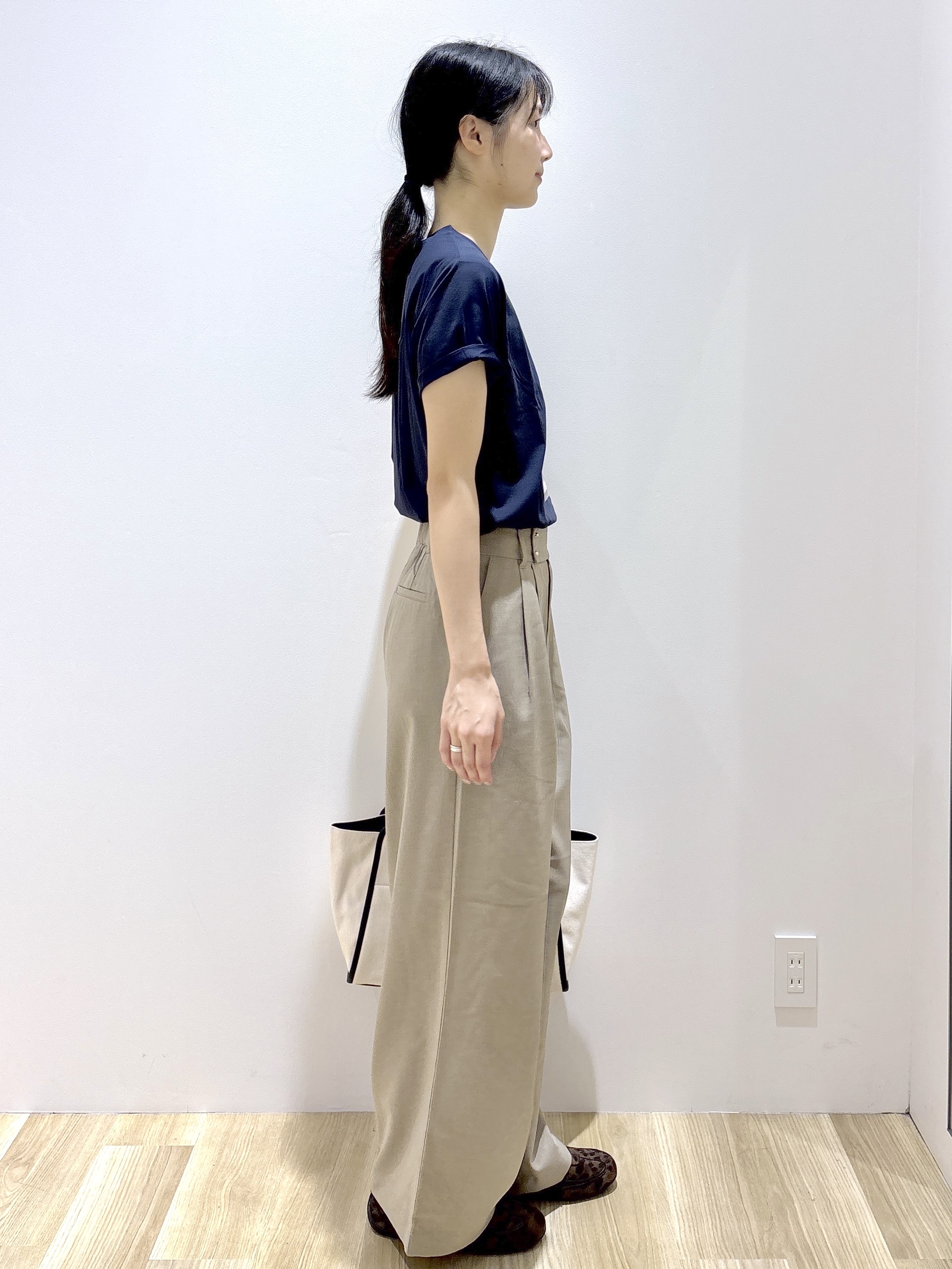 sachikoさんの「OPAQUE.CLIP｜【UV】フラワープリントTシャツ≪洗濯機OK／接触冷感≫」を使ったコーディネート