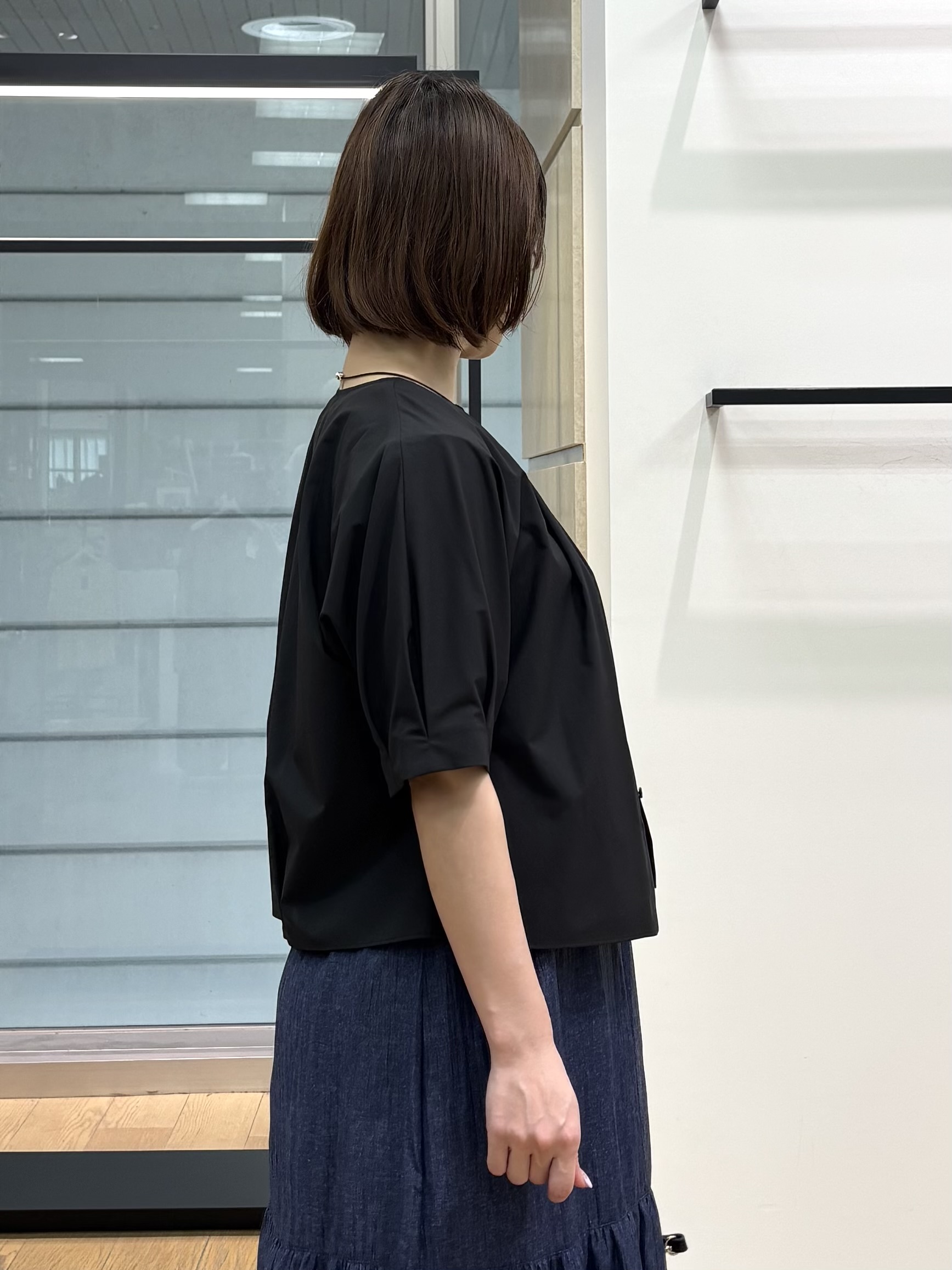 asamiさんの「INDIVI｜【洗える】レイヤード風レースコンビTシャツ」を使ったコーディネート