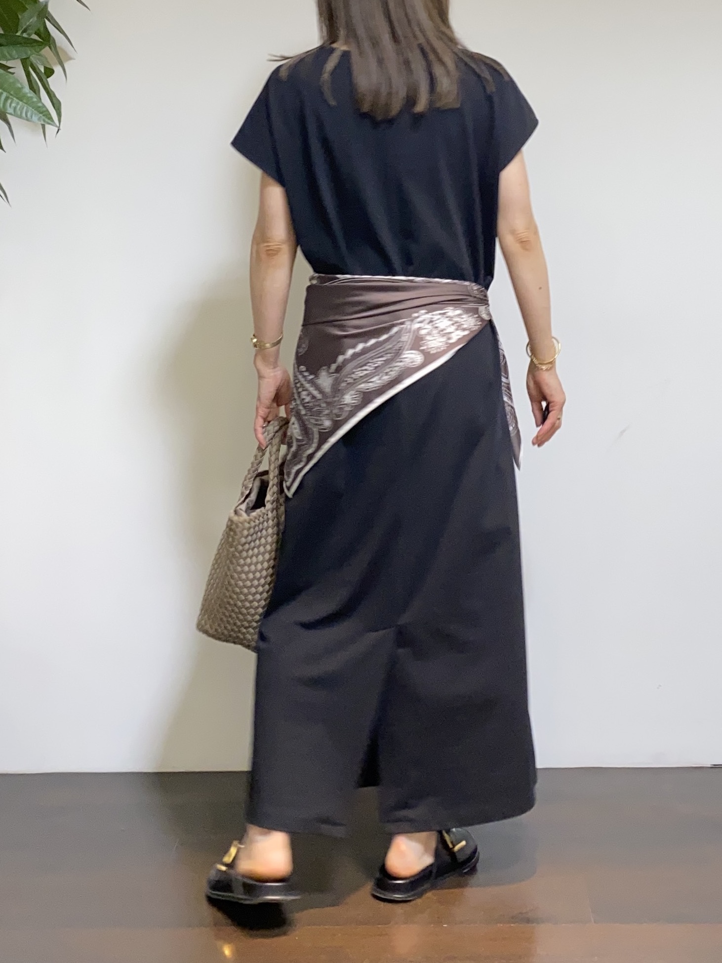 tomoさんの「UNTITLED｜トリコットシアーブラウス」を使ったコーディネート