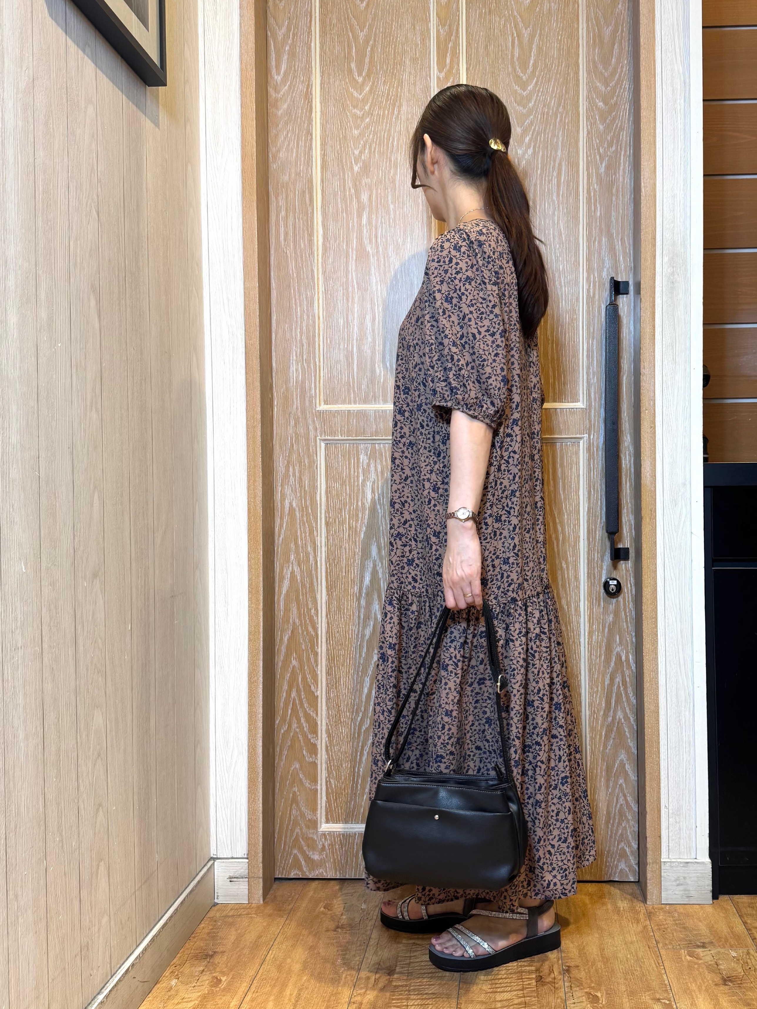 KAORIさんの「SHOO･LA･RUE｜花柄ティアードワンピース」を使ったコーディネート