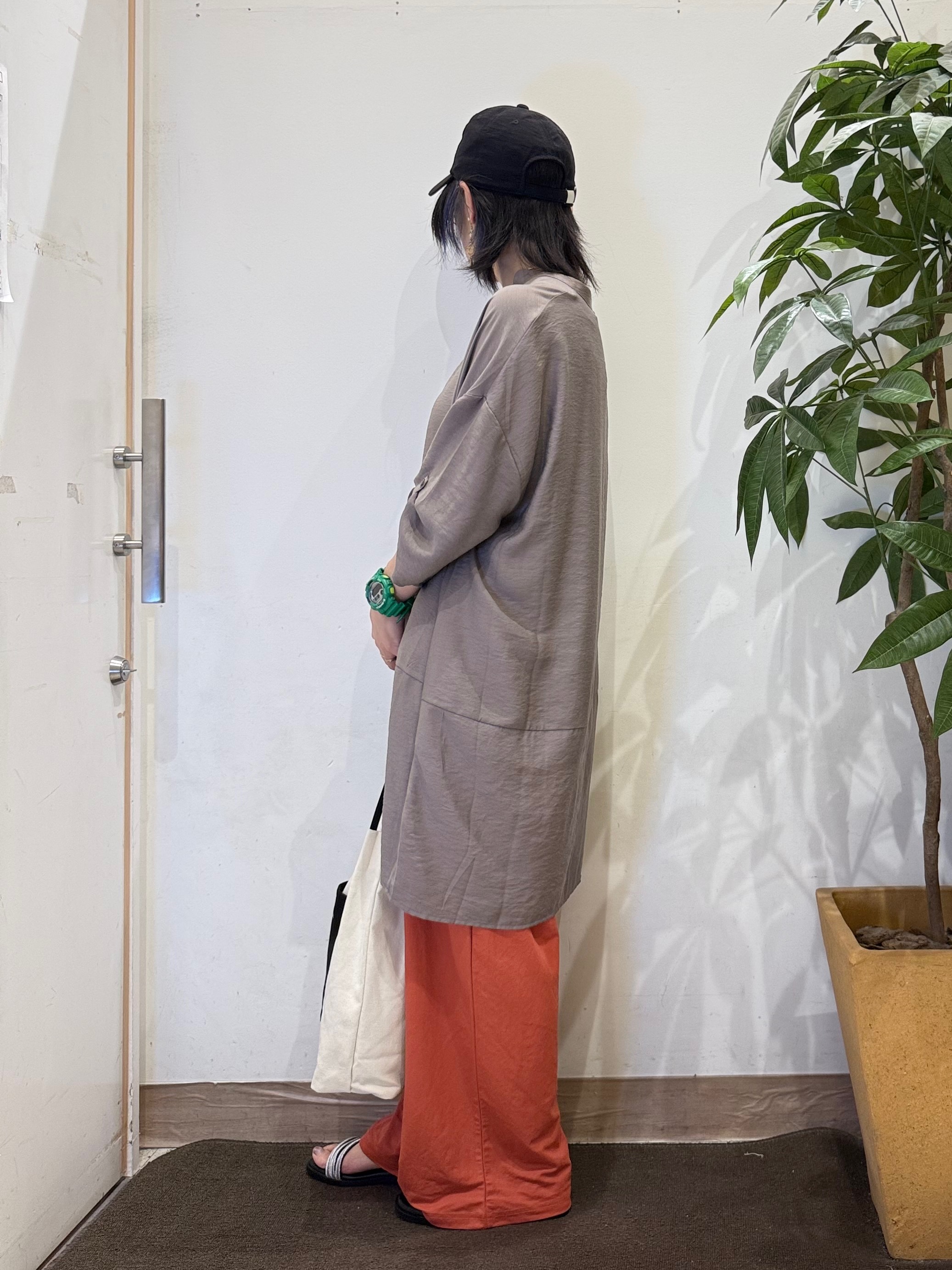 misakiさんの「SHOO･LA･RUE｜【ひんやり/S-LL/洗濯機可】体型カバーにも ゆるっとリラックスチュニック」を使ったコーディネート