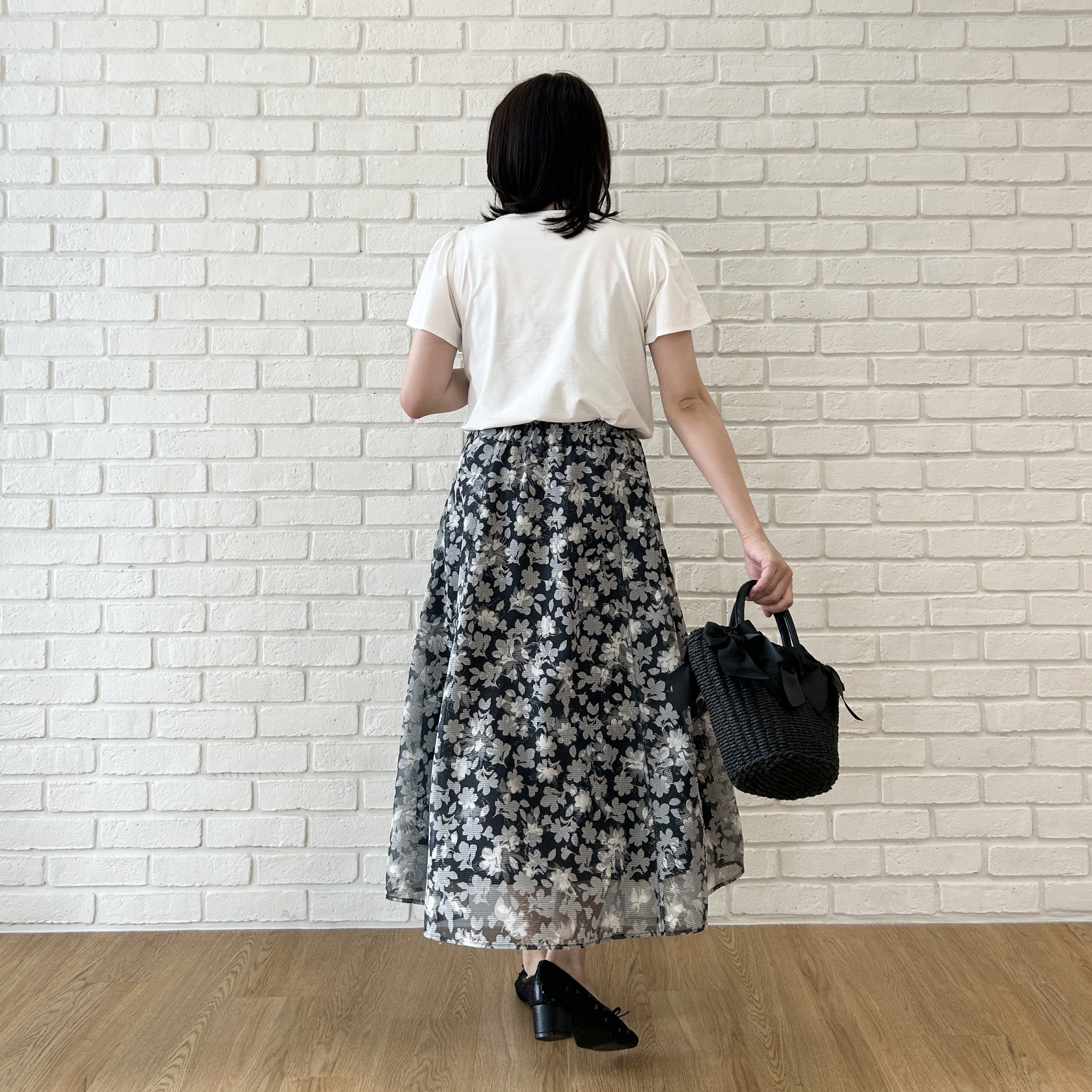 shinoさんの「Couture brooch｜リボンロゴTシャツ」を使ったコーディネート