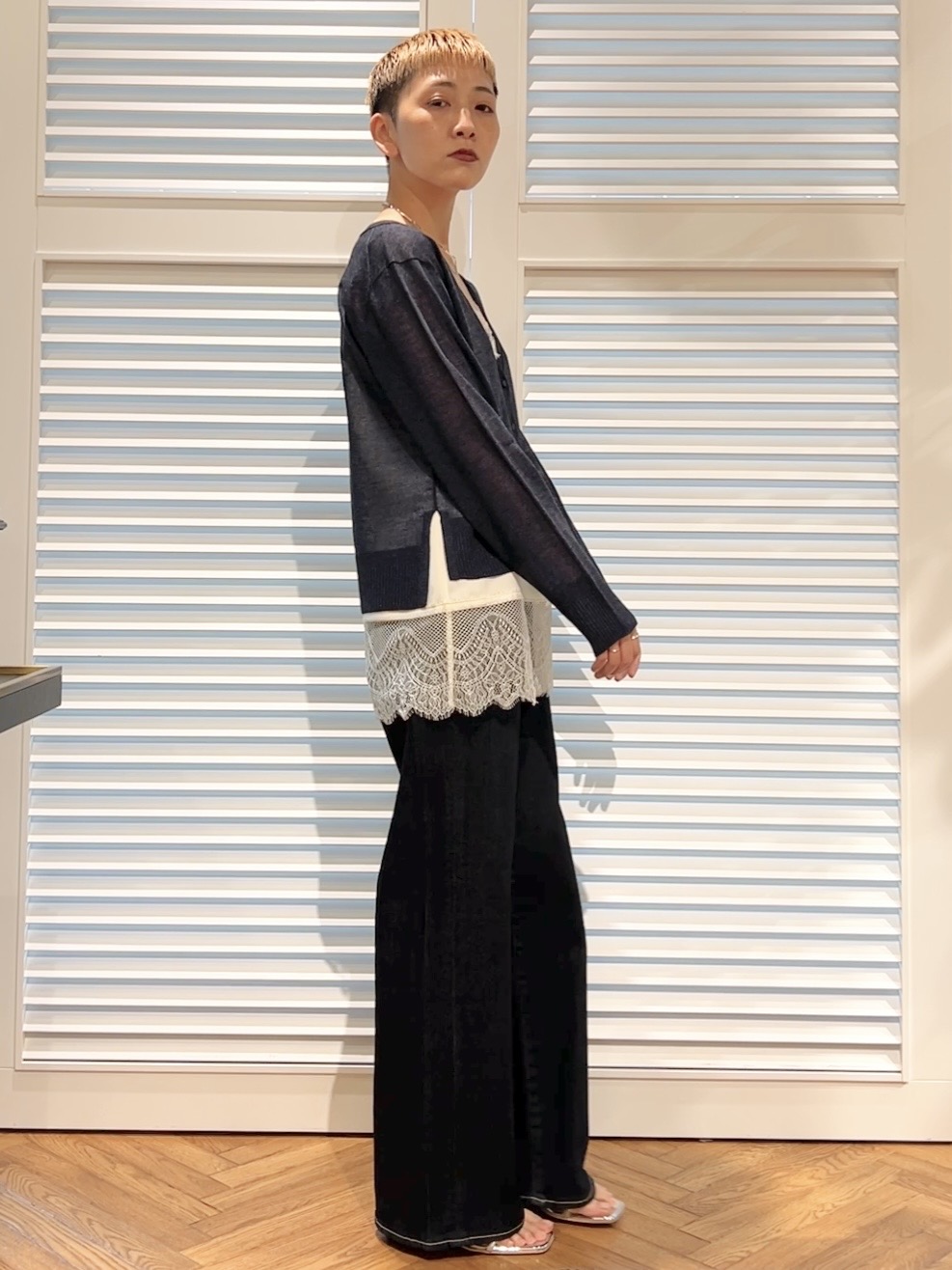 OCHIAIさんの「DRESSTERIOR｜【日除け/冷房対策】ウォッシャブルシアーカーディガン」を使ったコーディネート