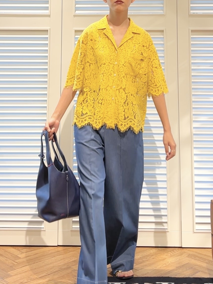OCHIAIさんの「DRESSTERIOR｜【ウォッシャブル/羽織りにも便利】シアーコードレースブラウス」を使ったコーディネート