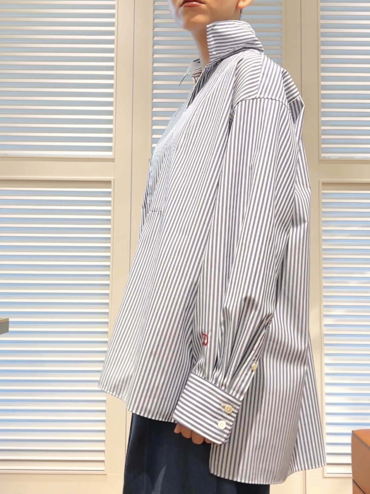 OCHIAIさんの「DRESSTERIOR｜【接触冷感/UVカット/着回し】スキッパーブラウス」を使ったコーディネート