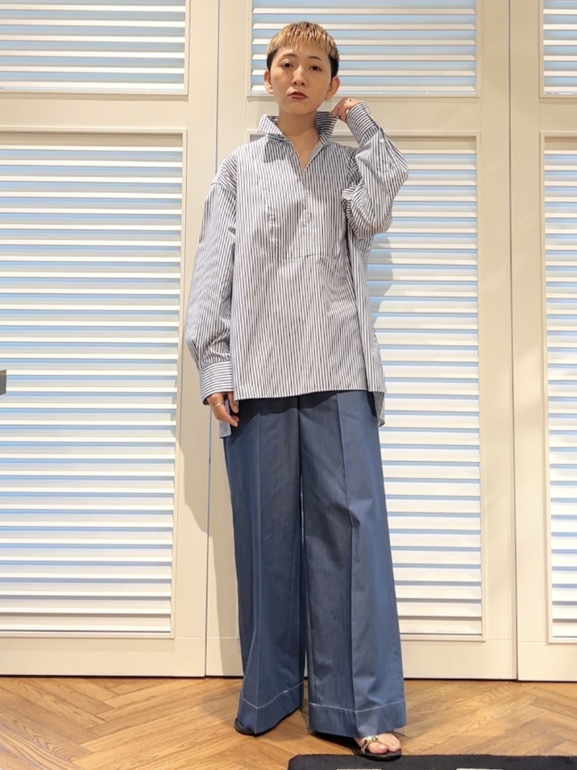 OCHIAIさんの「DRESSTERIOR｜【接触冷感/UVカット/着回し】スキッパーブラウス」を使ったコーディネート
