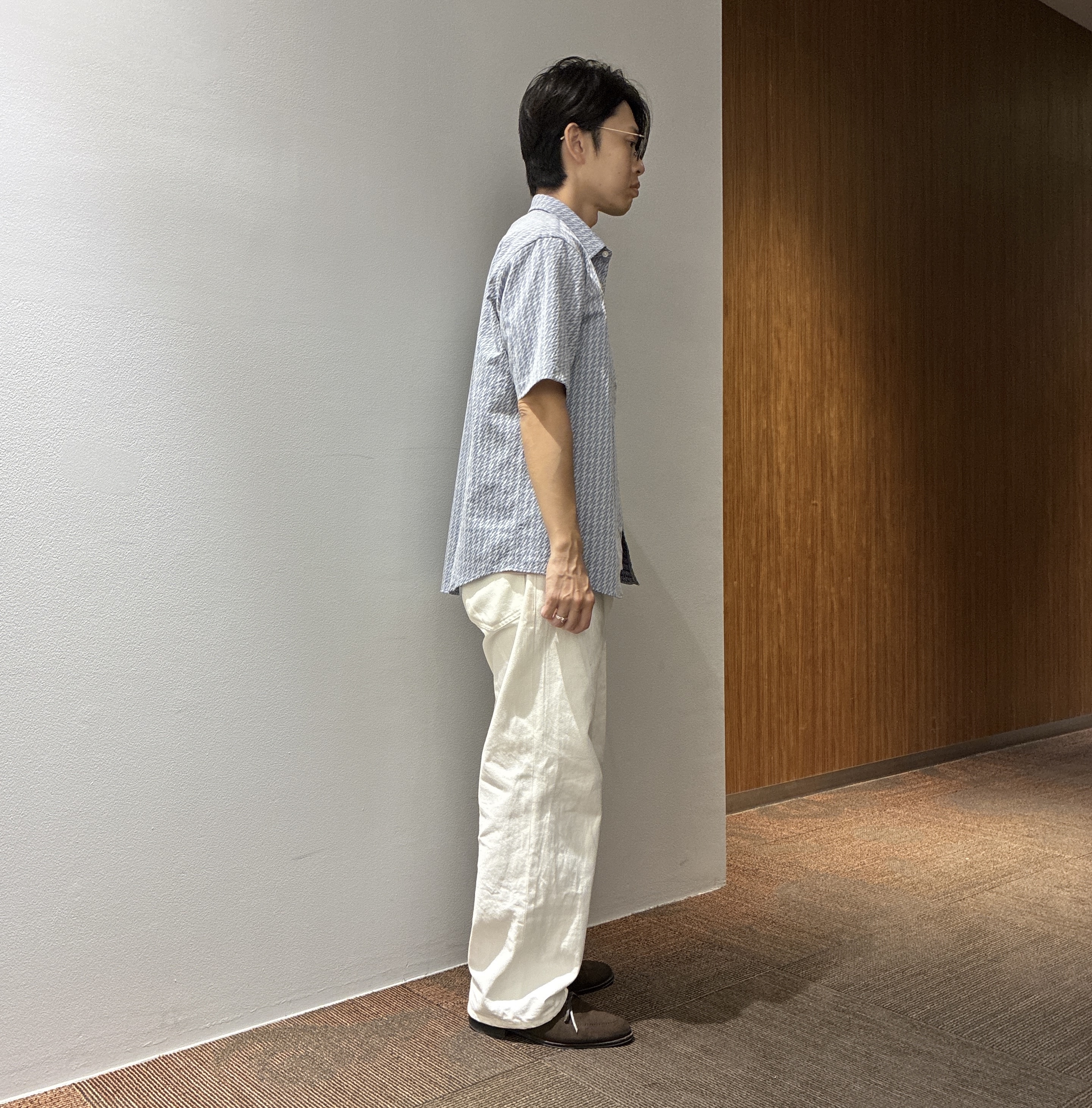 わいずみさんの「TAKEO KIKUCHI｜播州織り 千鳥 半袖シャツ」を使ったコーディネート