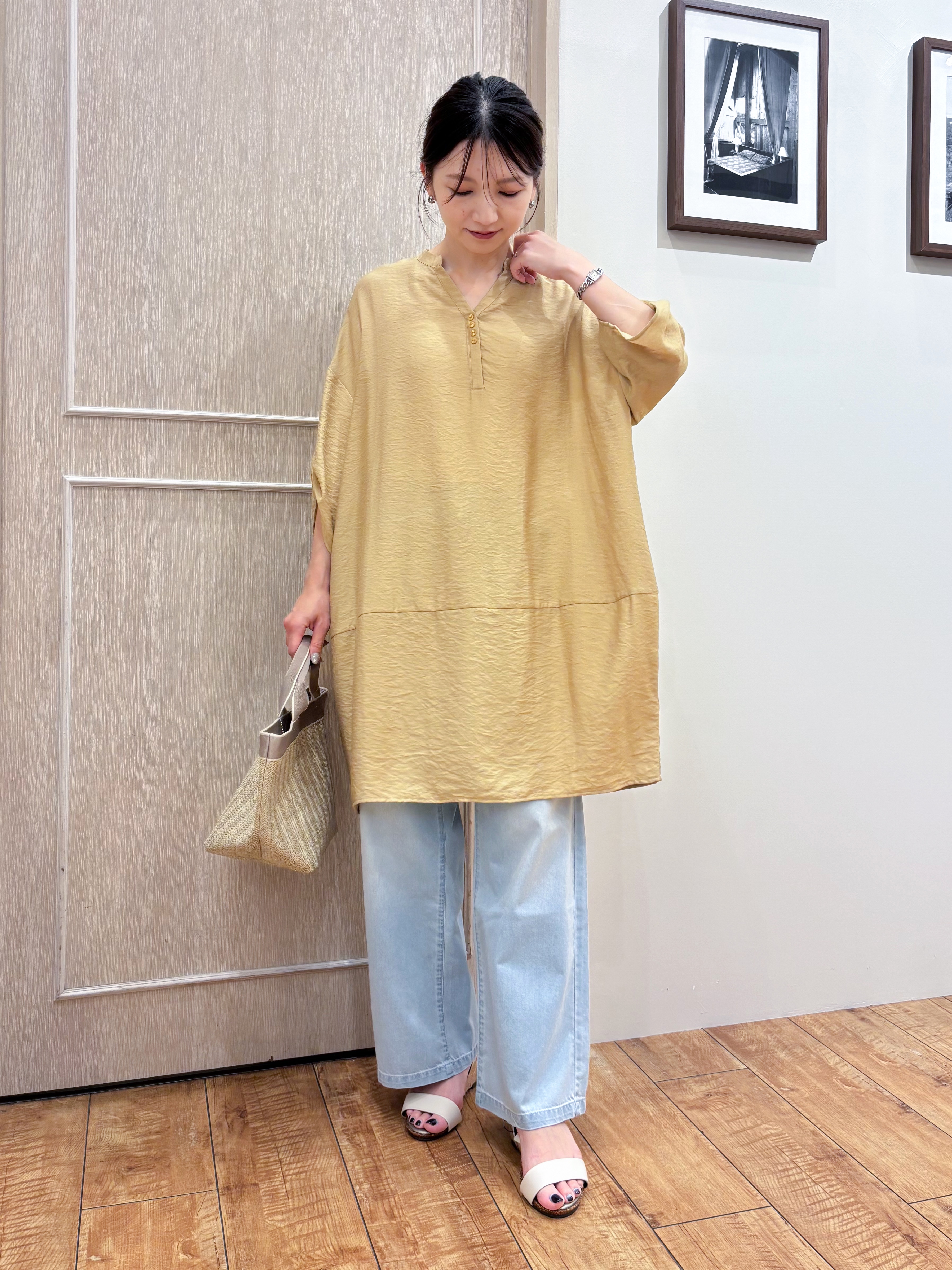 なみさんの「SHOO･LA･RUE｜【ひんやり/S-LL/洗濯機可】体型カバーにも ゆるっとリラックスチュニック」を使ったコーディネート