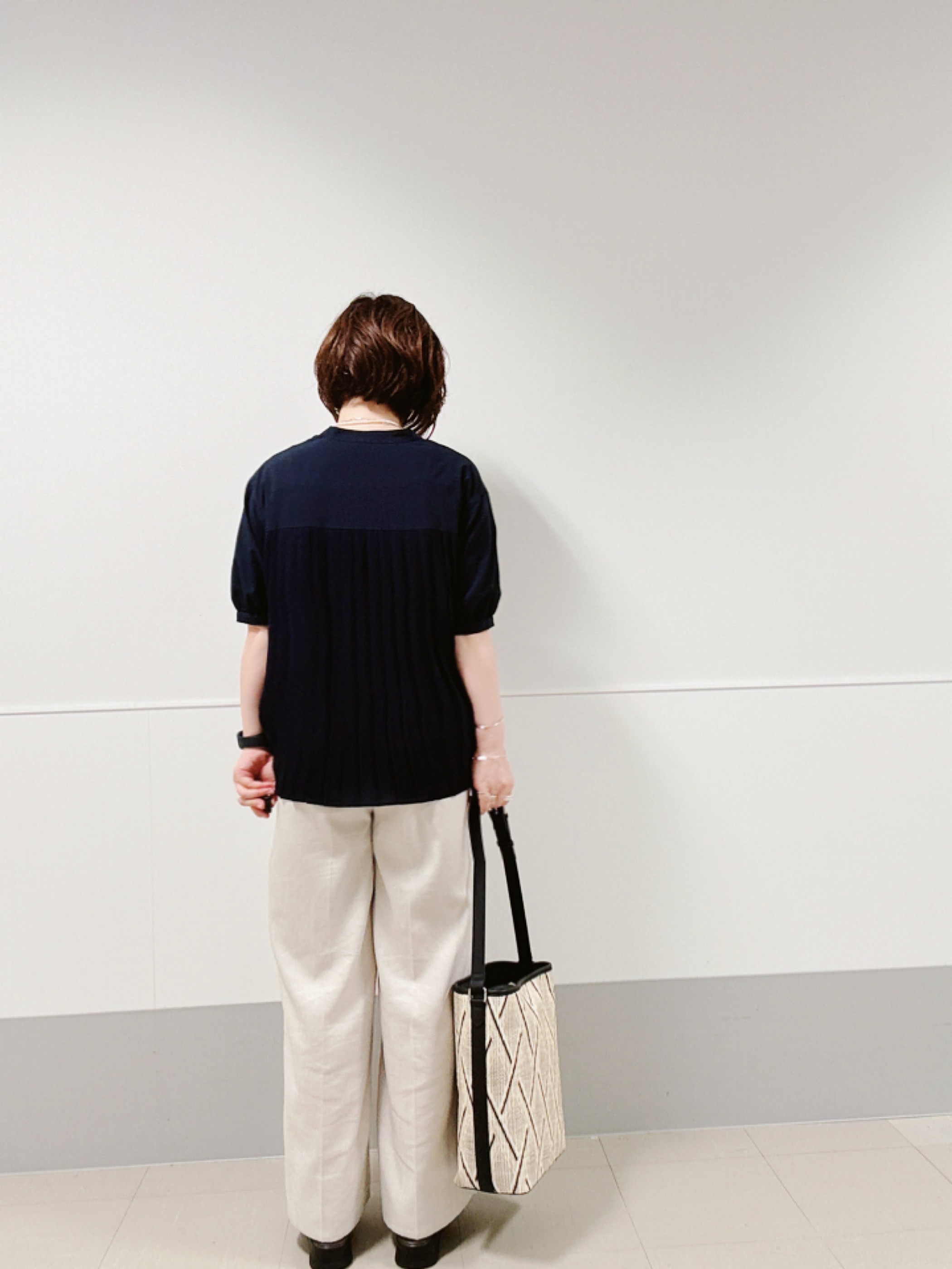 マキコさんの「Reflect｜【手洗い可】異素材ドッキングブラウス」を使ったコーディネート