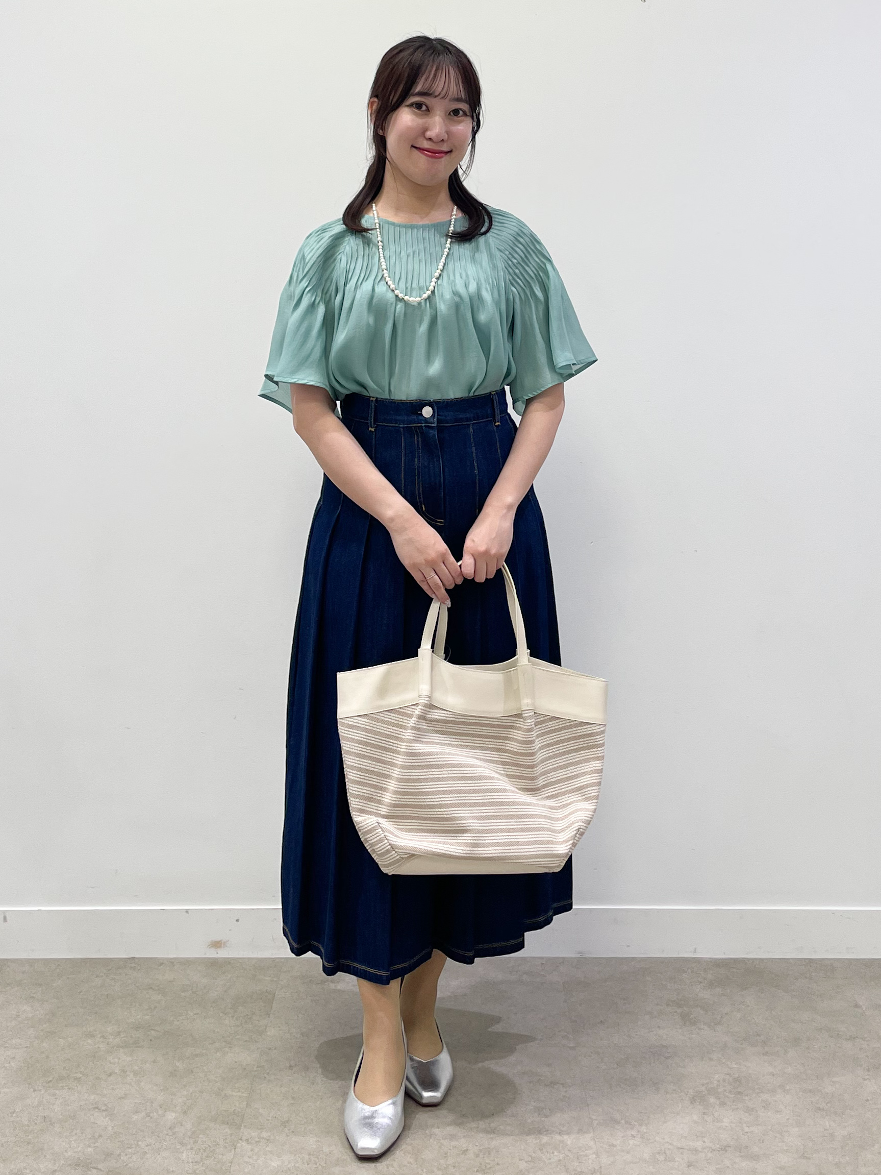 yukariさんの「Reflect｜ピンタックデザインフレアスリーブブラウス」を使ったコーディネート