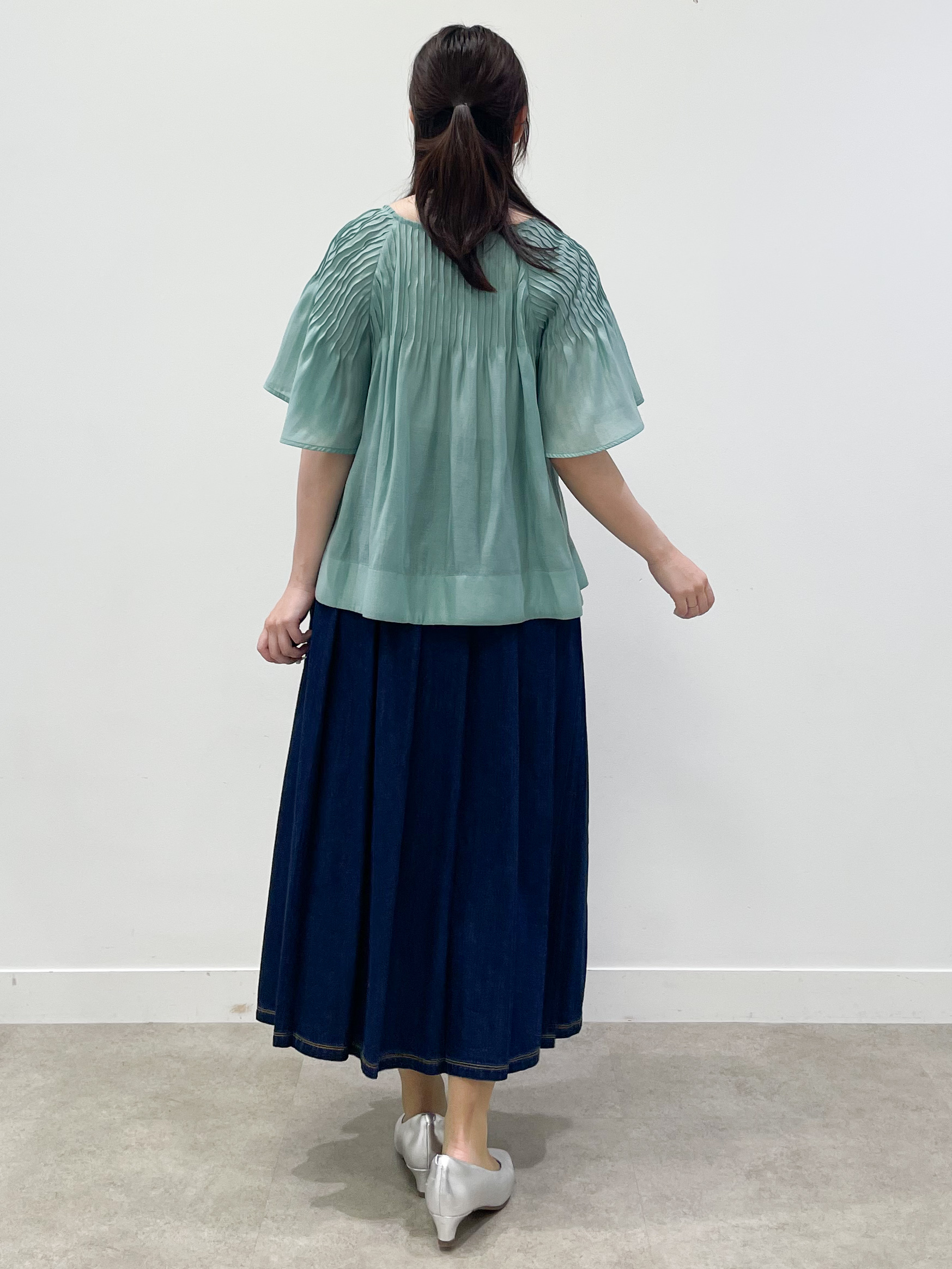 yukariさんの「Reflect｜ピンタックデザインフレアスリーブブラウス」を使ったコーディネート