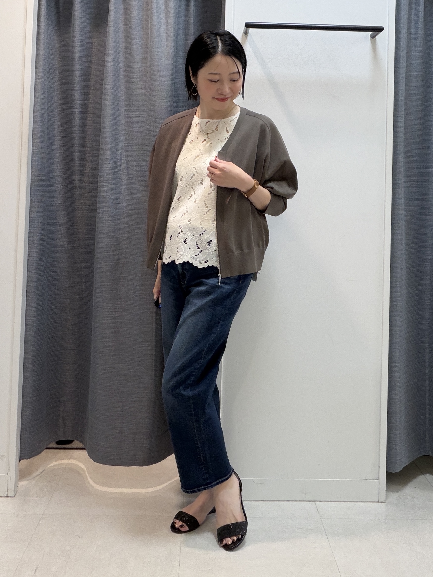 shihoさんの「INDIVI｜【アンサンブル可/日除け・冷房対策】シアーレーヨンZIPカーディガン」を使ったコーディネート