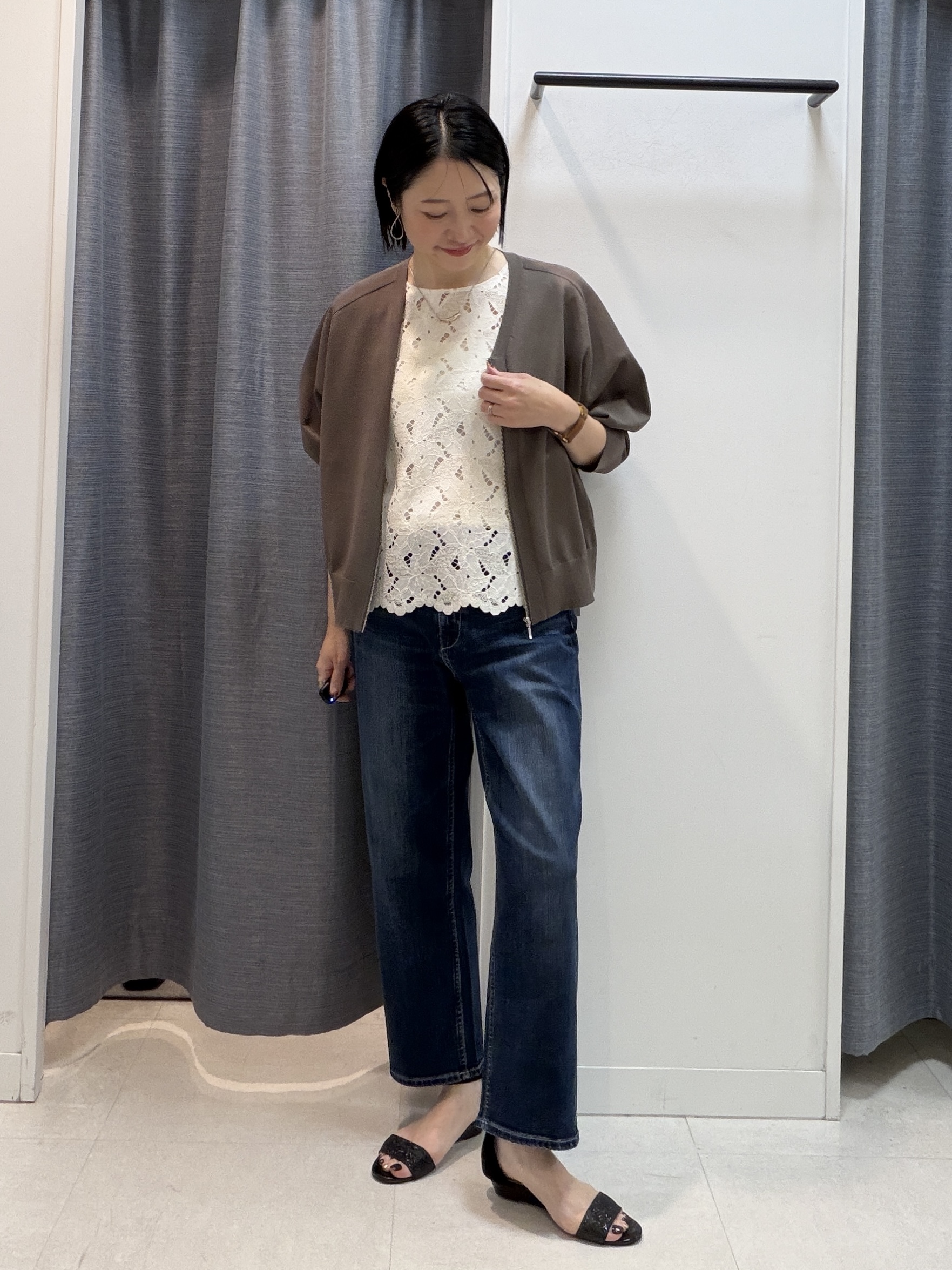 shihoさんの「INDIVI｜【アンサンブル可/日除け・冷房対策】シアーレーヨンZIPカーディガン」を使ったコーディネート