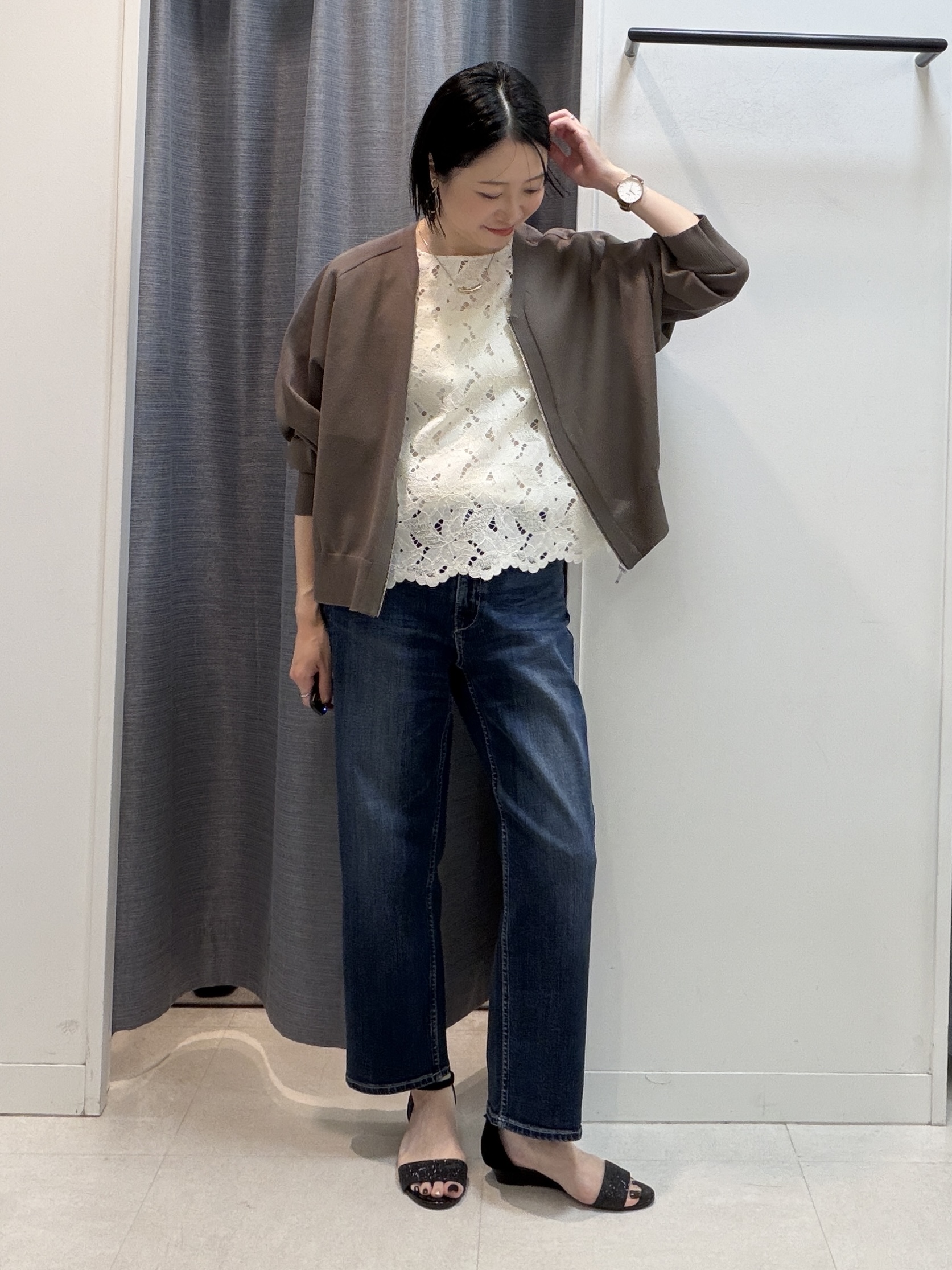 shihoさんの「INDIVI｜【アンサンブル可/日除け・冷房対策】シアーレーヨンZIPカーディガン」を使ったコーディネート