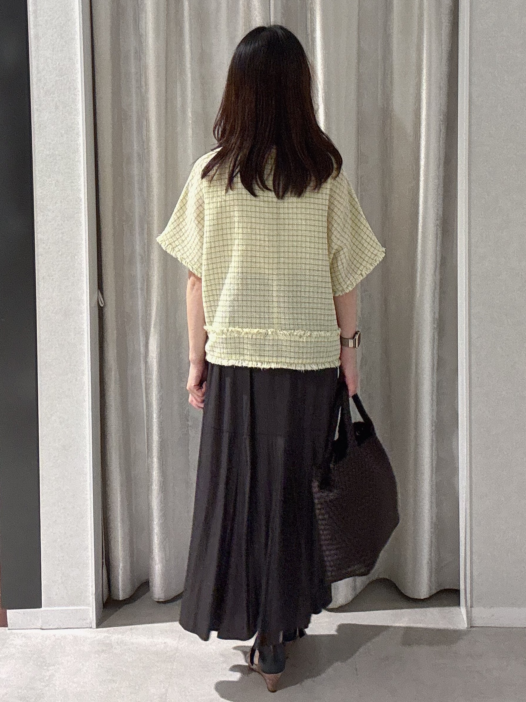 makiさんの「UNTITLED｜ファンシーツイードブラウス」を使ったコーディネート