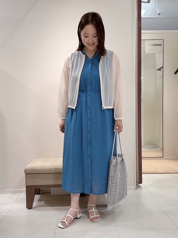 YUIさんの「UNTITLED｜トリコットシアーブラウス」を使ったコーディネート