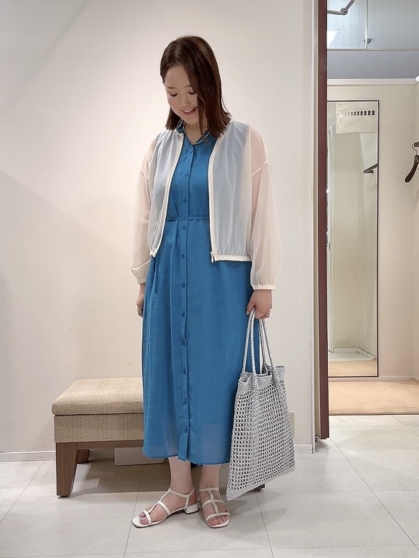 YUIさんの「UNTITLED｜トリコットシアーブラウス」を使ったコーディネート