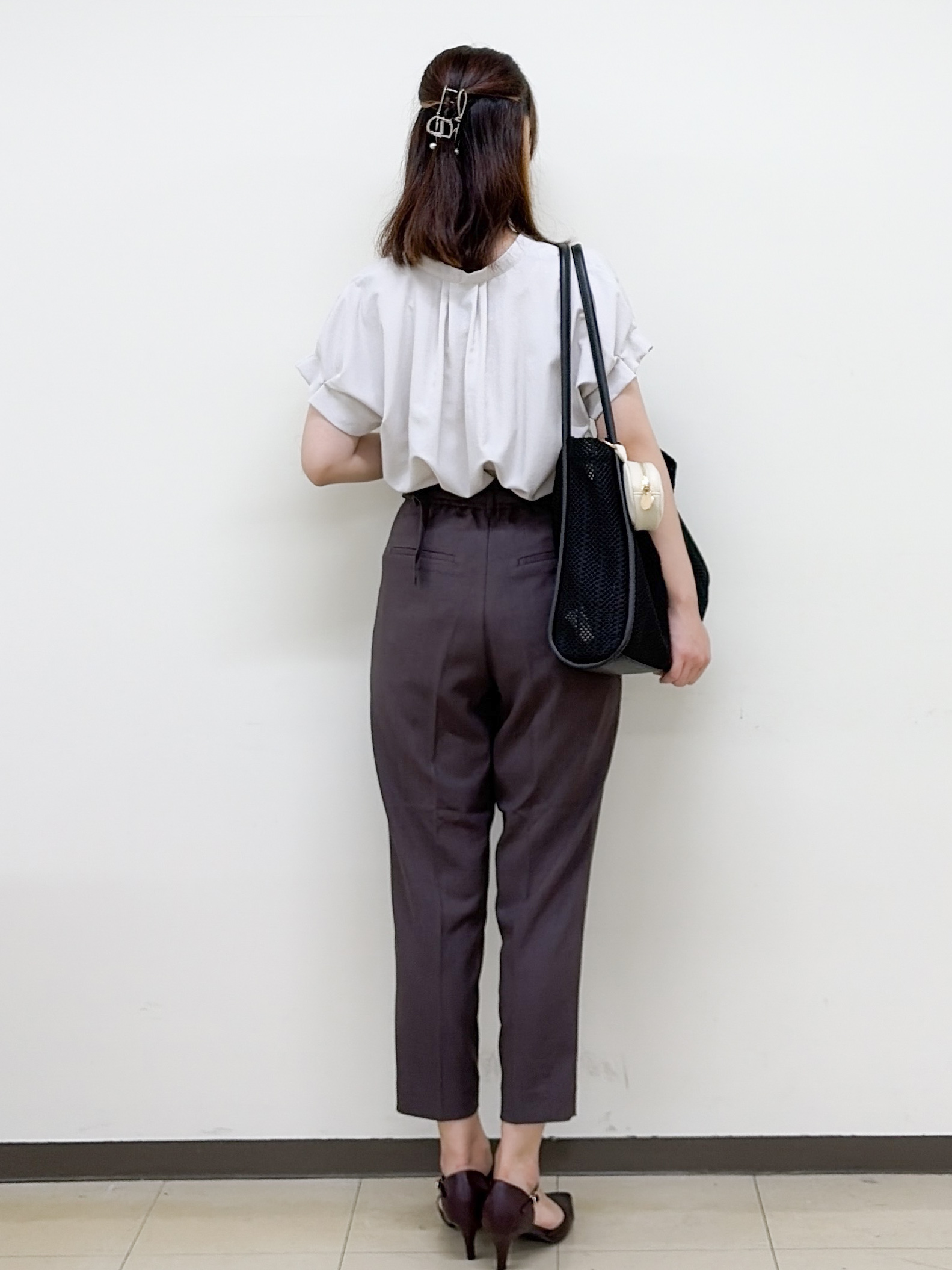 yurinaさんの「index｜【接触冷感／吸水速乾】タックスキッパーブラウス《防シワ／イージーアイロン／洗濯機OK／9col》」を使ったコーディネート