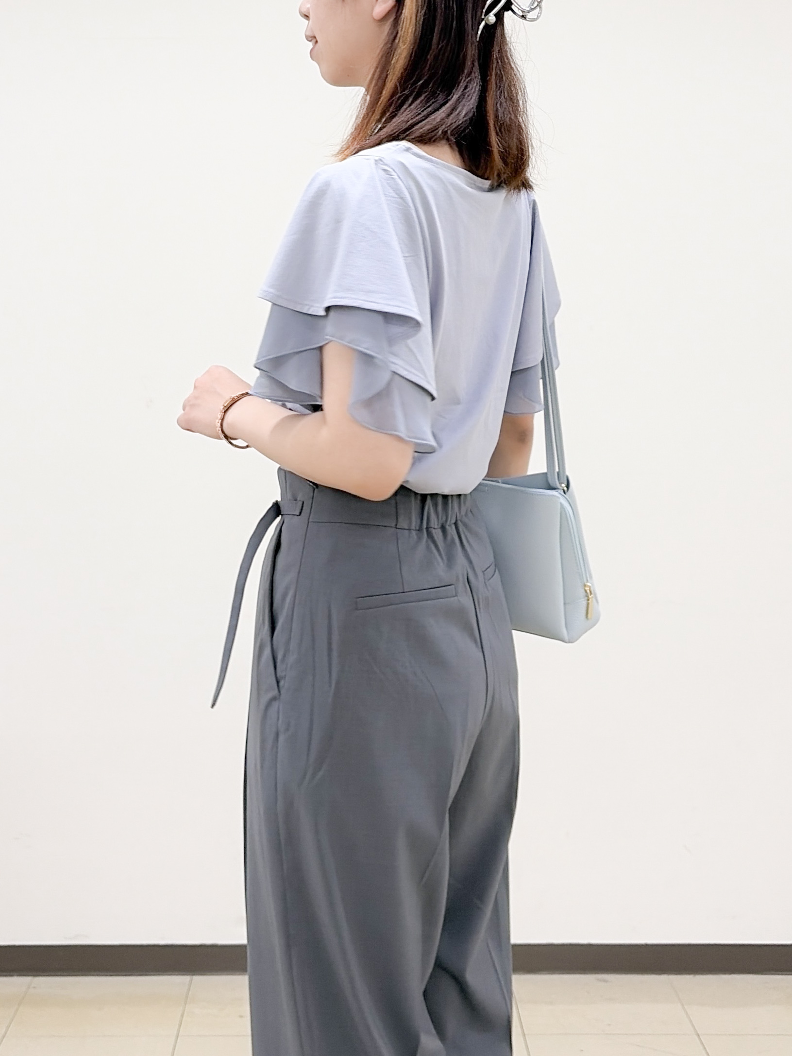 yurinaさんの「index｜【接触冷感／UVケア】シフォンフリルドッキングトップス《洗濯機OK》」を使ったコーディネート