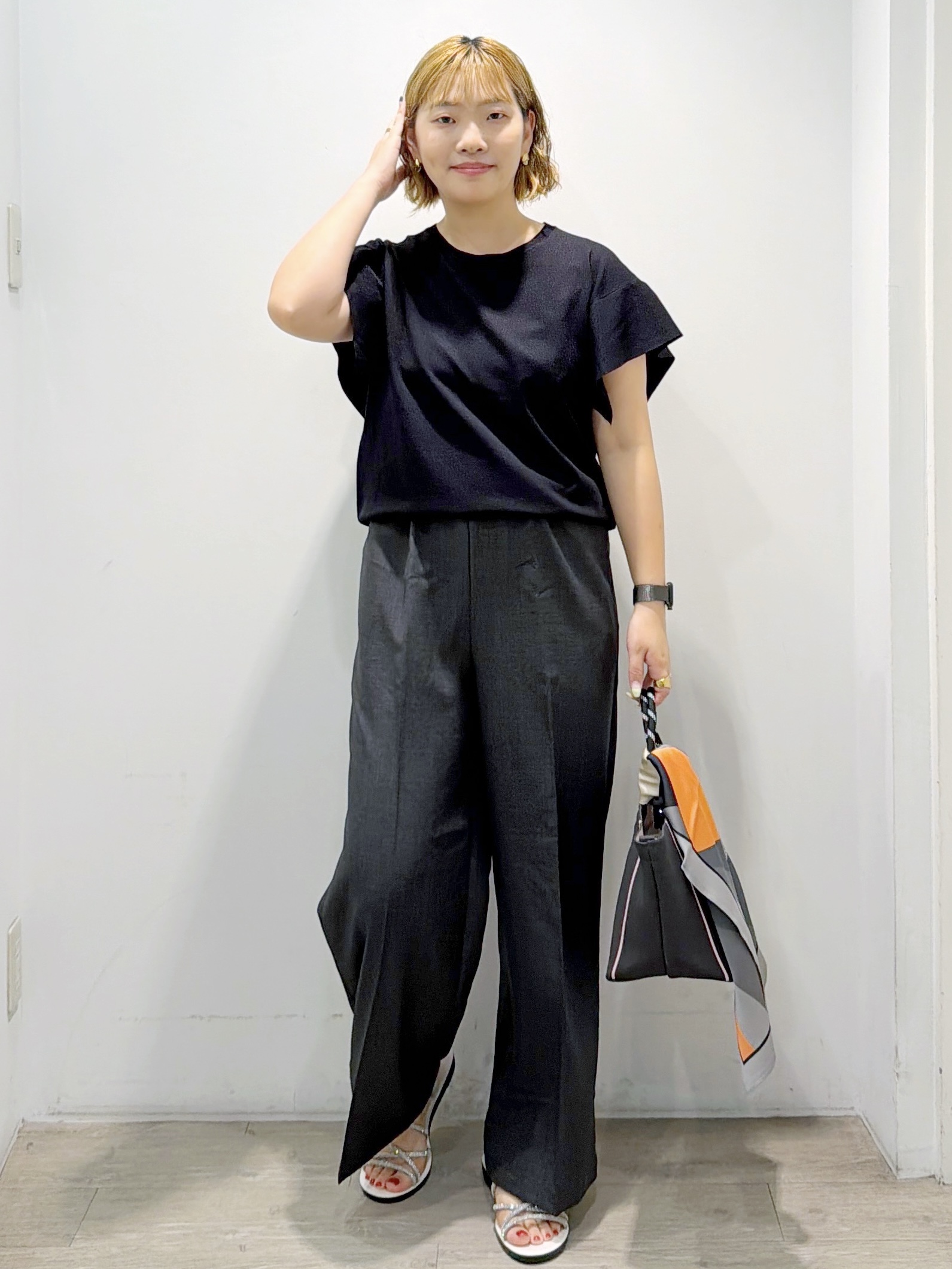 sumicaさんの「OPAQUE.CLIP｜『STORY Web7月掲載』ドライタッチラメニット《UV／洗える／6col》」を使ったコーディネート