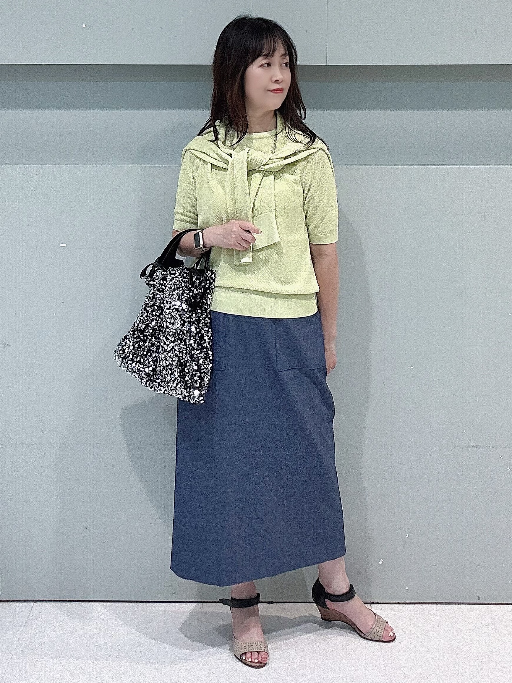 makiさんの「UNTITLED｜【アンサンブル可】ラメ混クルーネックカーディガン」を使ったコーディネート