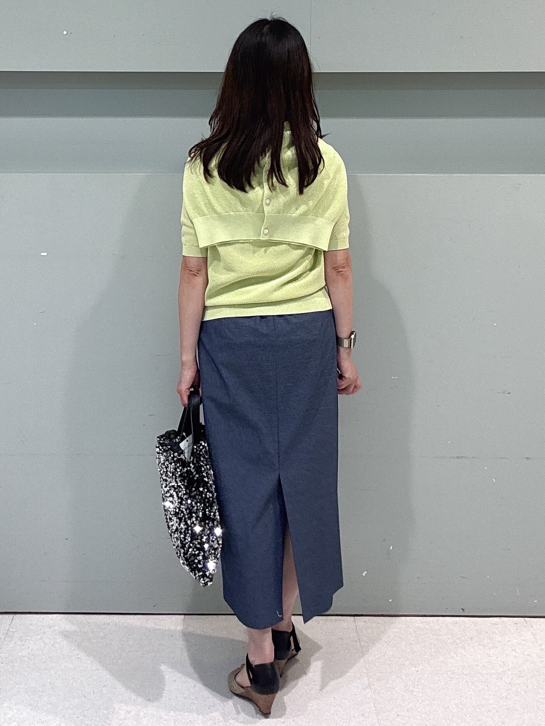 makiさんの「UNTITLED｜【アンサンブル可】ラメ混クルーネックカーディガン」を使ったコーディネート