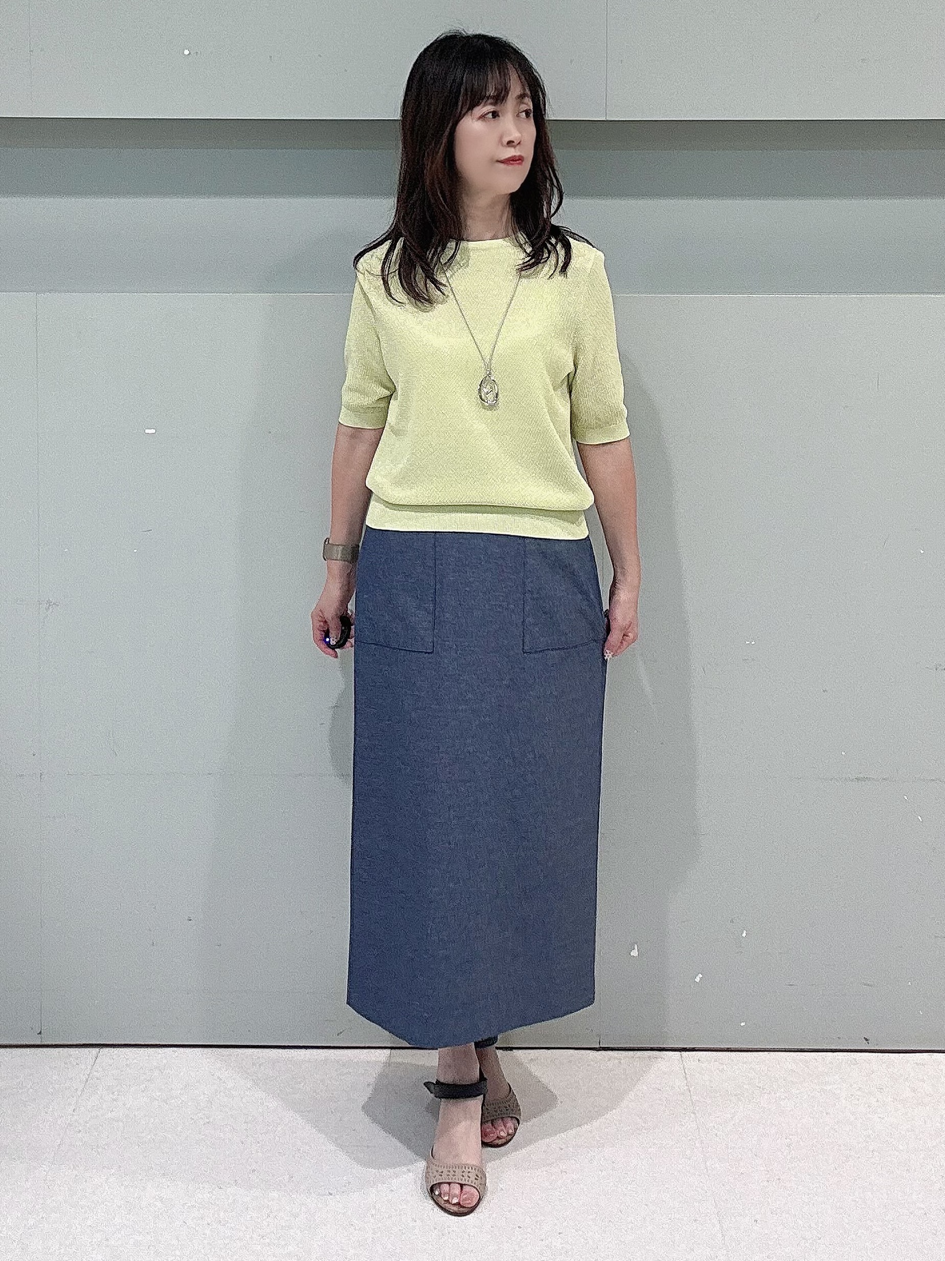 makiさんの「UNTITLED｜【アンサンブル可】ラメ混クルーネックカーディガン」を使ったコーディネート